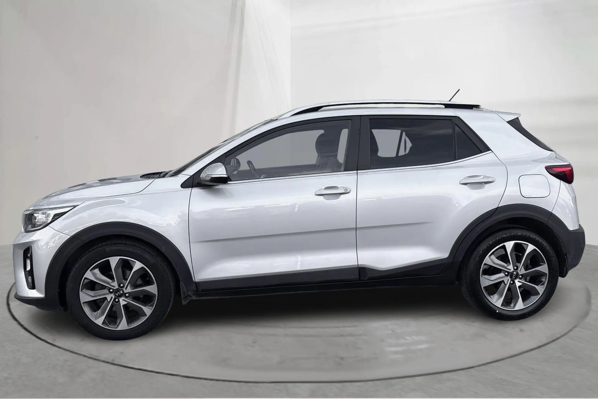 Presentation photo 2 of 15: KIA Stonic 1.0 T-GDi (120hk) - 68 270 km - Automatic - gray - 2020