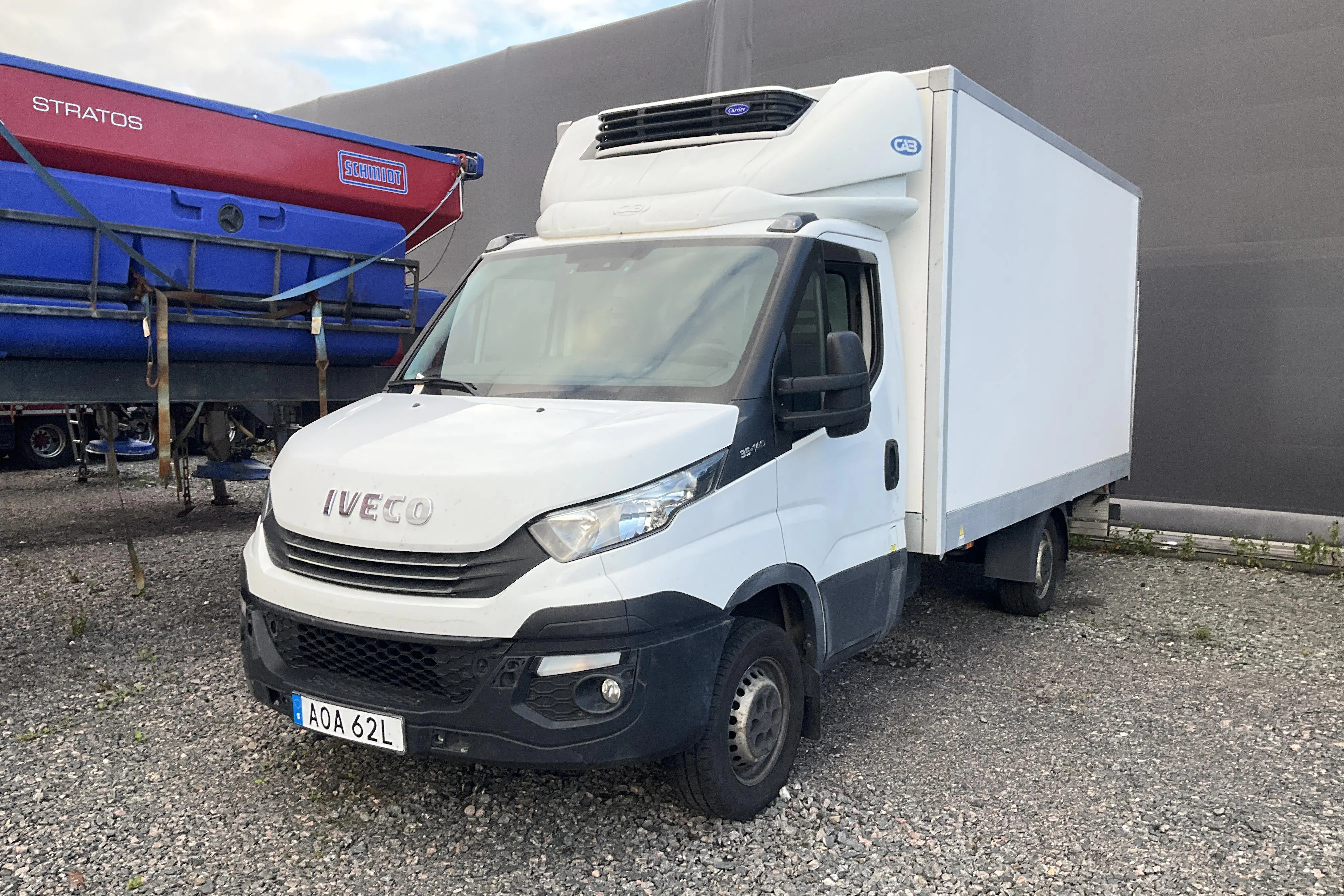 Presentationsfoto 1 av 7: Iveco Daily 35 2.3 (156hk) - 19 000 mil - Automat - vit - 2019