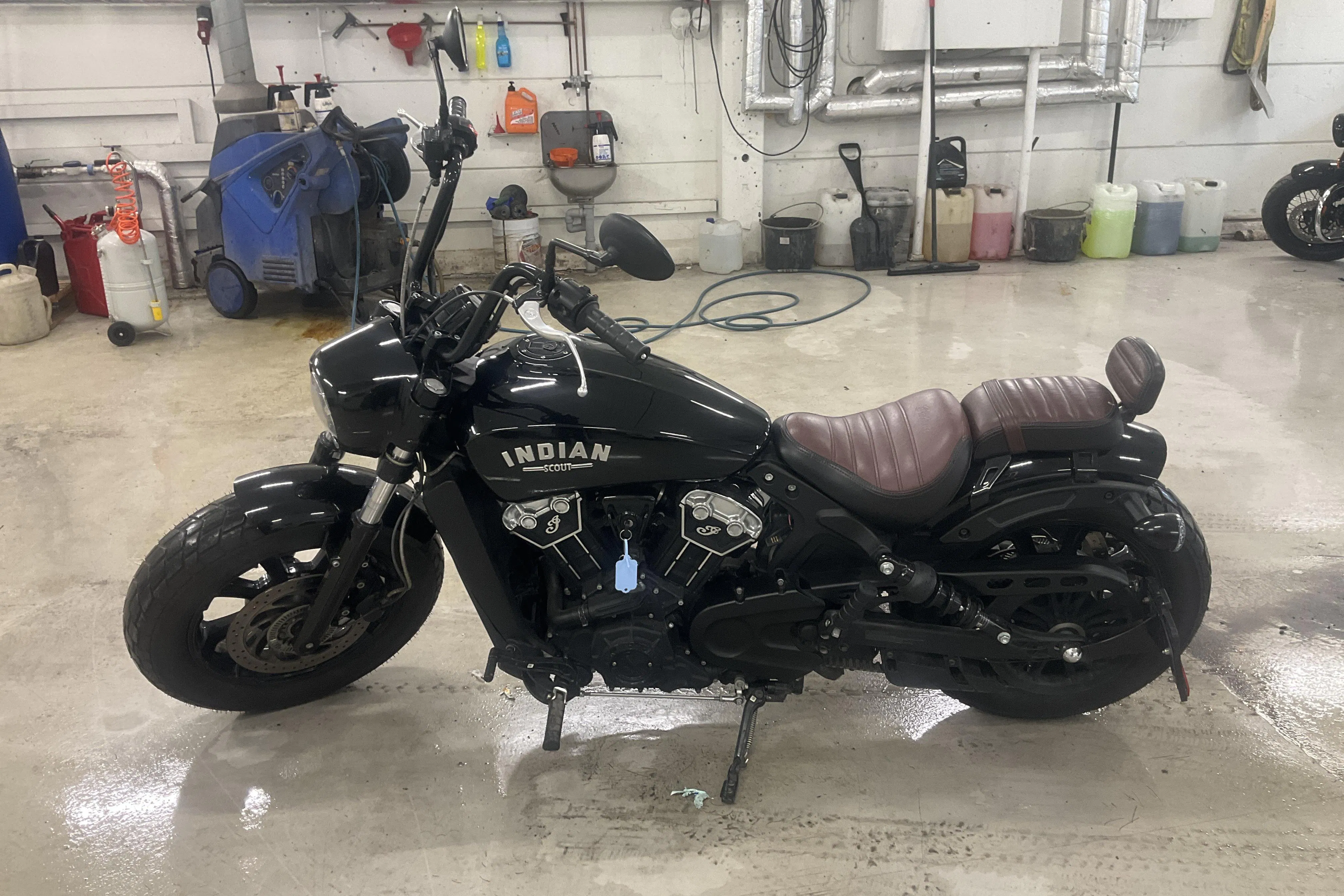 Presentationsfoto 2 av 15: Indian SCOUT BOBBER Motorcykel - 2 004 mil - Manuell - svart - 2017