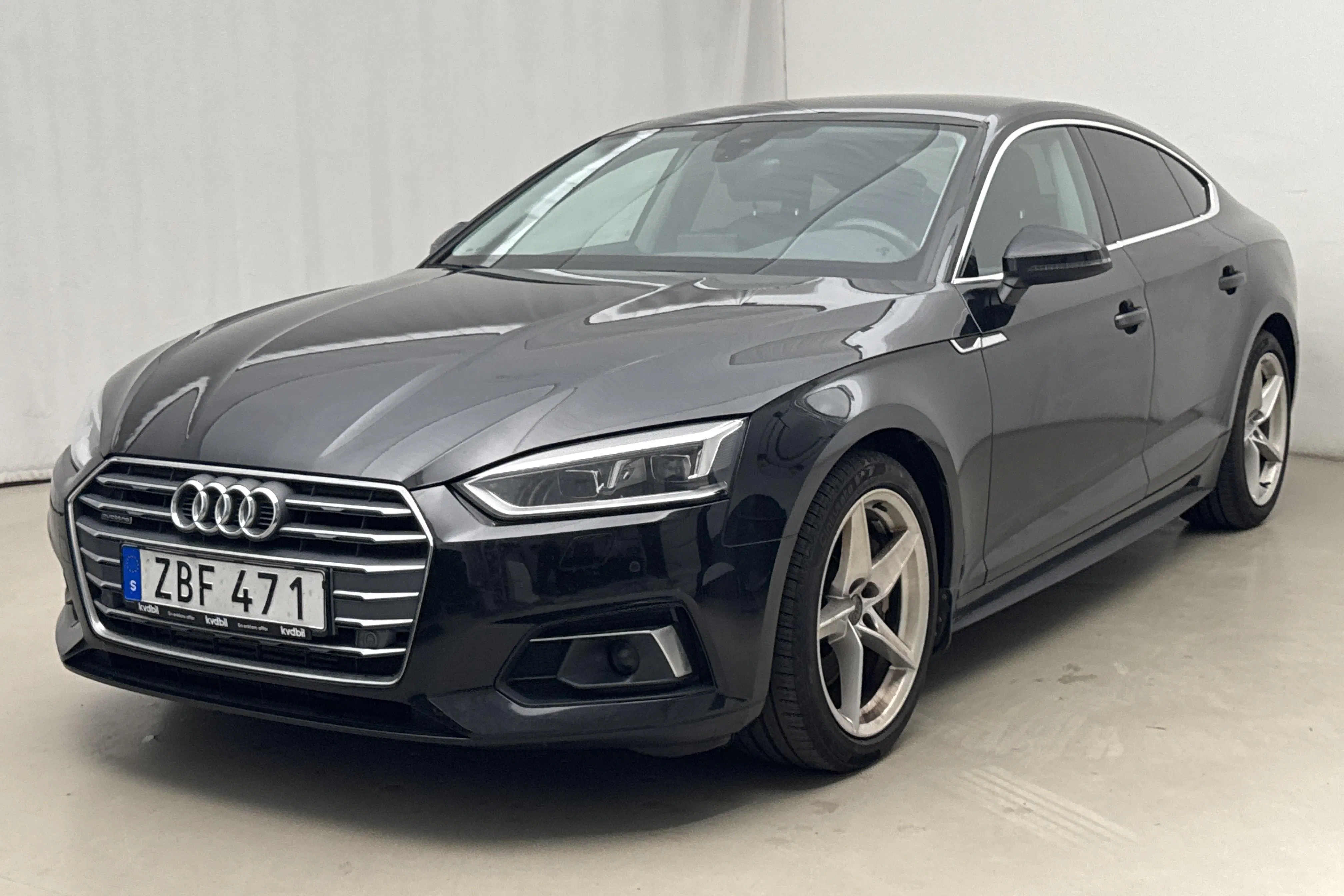 Presentationsfoto 1 av 16: Audi A5 2.0 TFSI Sportback quattro (252hk) - 13 084 mil - Automat - svart - 2018
