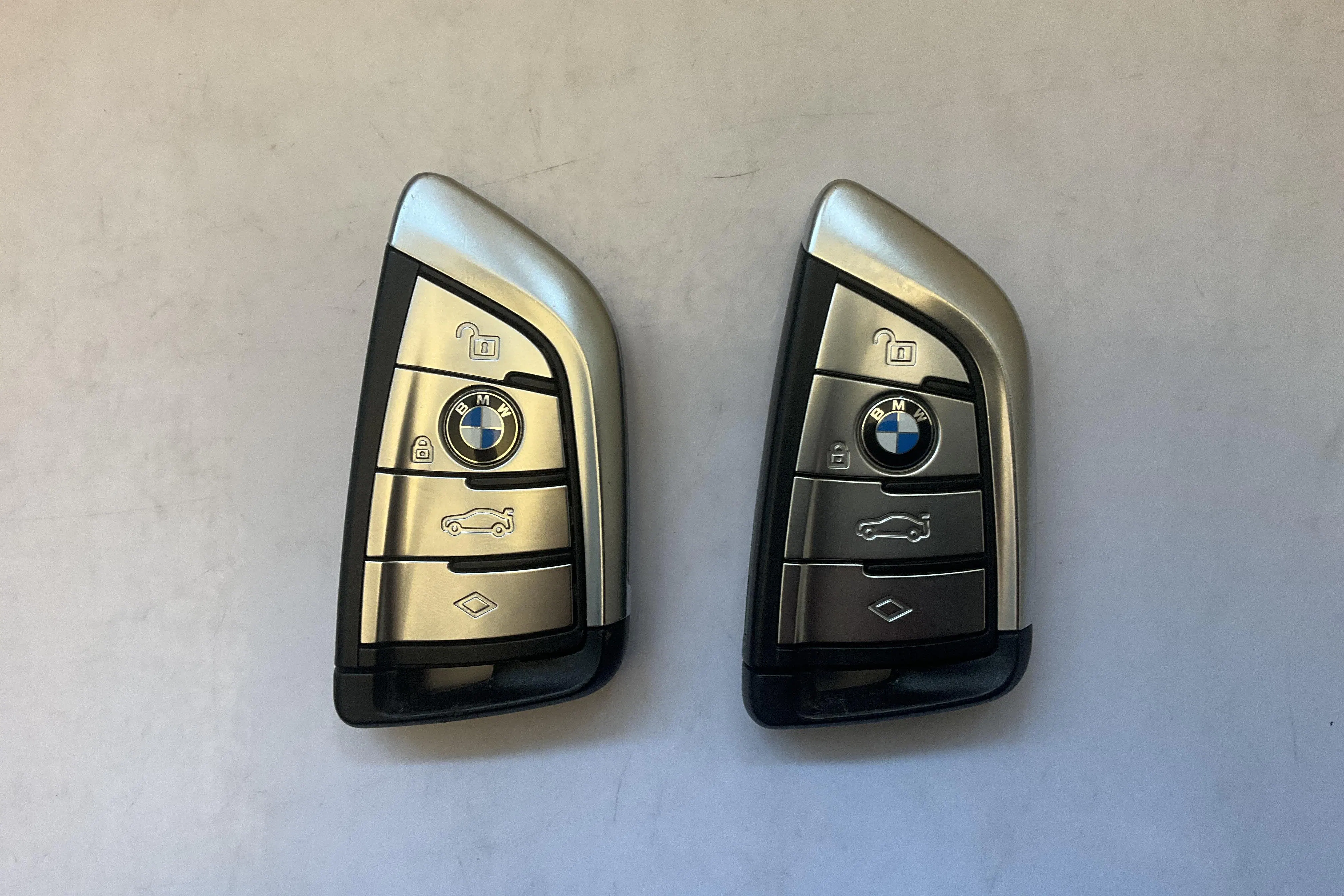 Presentationsfoto 17 av 17: BMW 530e xDrive Touring, G31 12kWh LCI (292hk) - 7 258 mil - Automat - grå - 2022