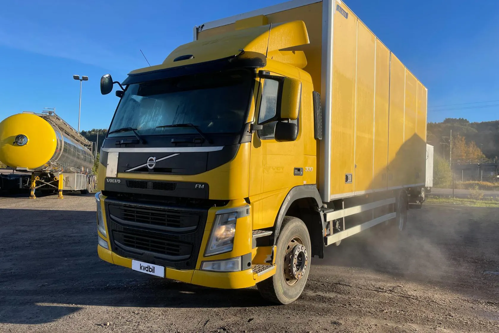 Presentation photo 2 of 87: VOLVO FM330 - 434 317 km - Automatic - yellow - 2016