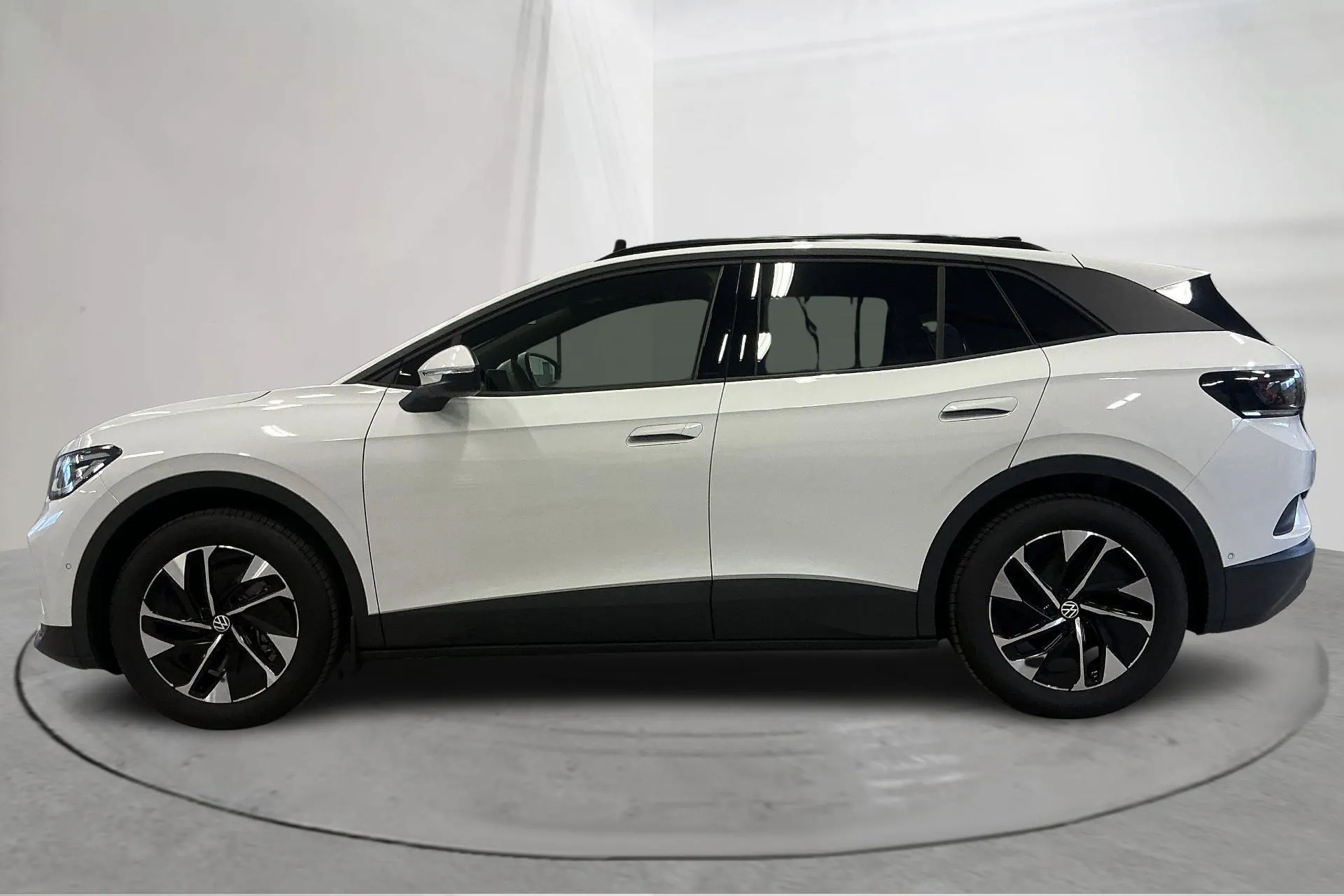 Presentation photo 2 of 20: VW ID.4 Pro (286hk) - 1 860 km - Automatic - white - 2027