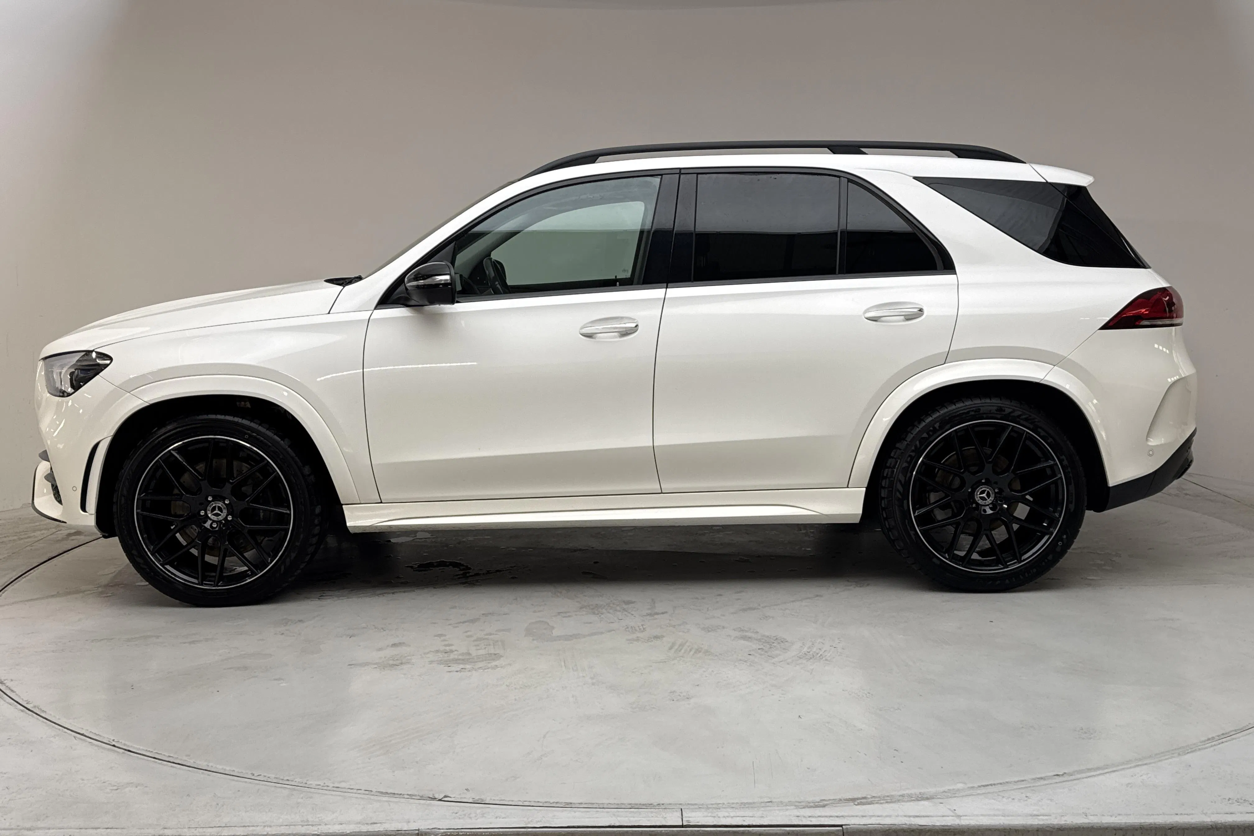 Presentation photo 2 of 15: Mercedes GLE 450 4MATIC V167 (367hk) - 108 500 km - Automatic - white - 2019