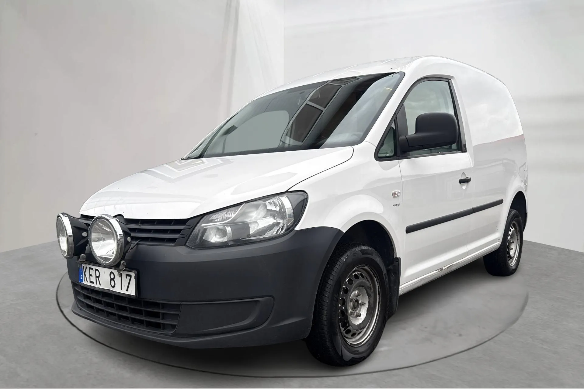 Presentationsfoto 1 av 14: VW Caddy 2.0 TDI Skåp 4-motion (110hk) - 19 544 mil - Manuell - vit - 2012