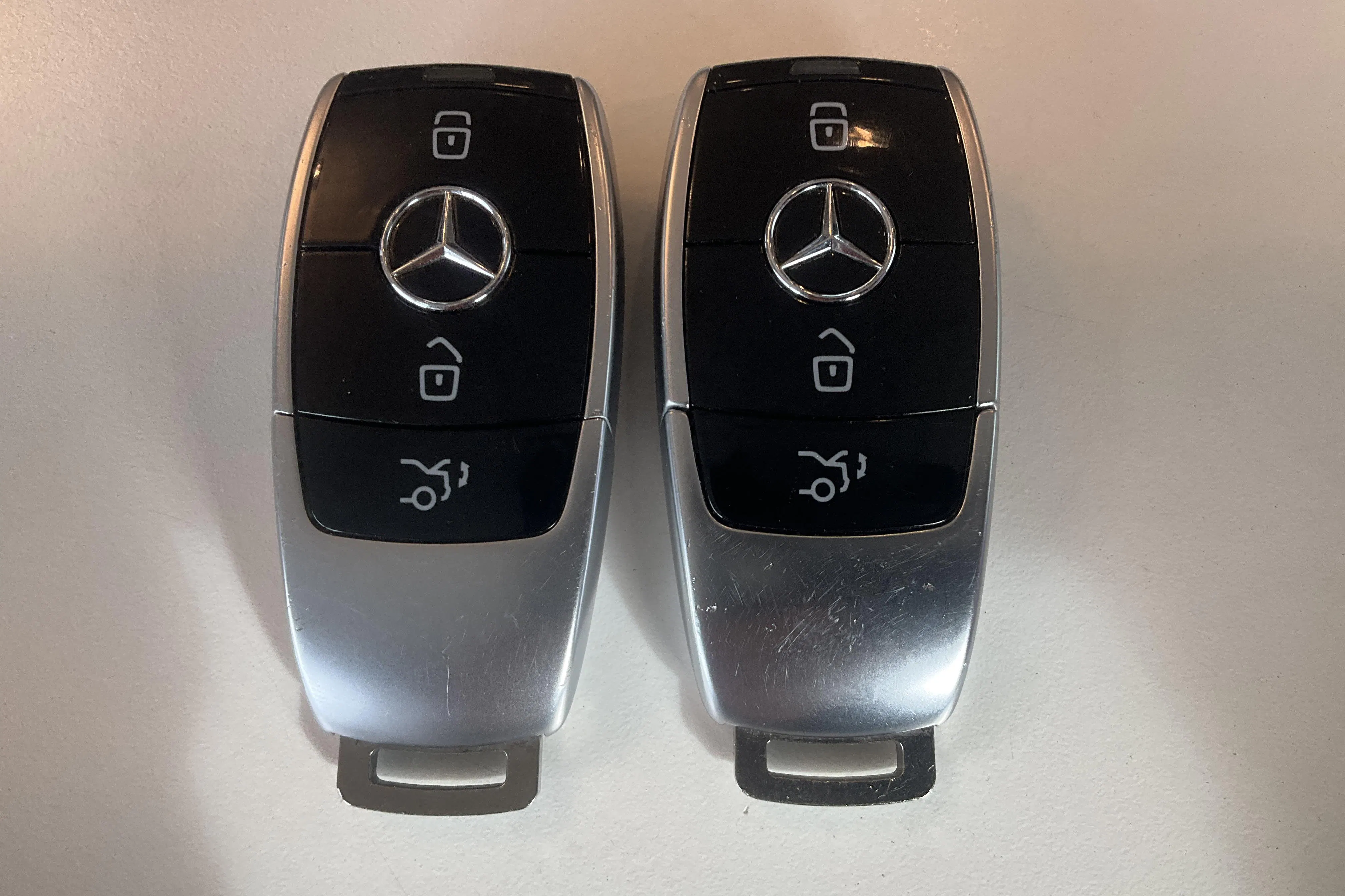 Presentation photo 21 of 21: Mercedes E 220 d 4MATIC Kombi All-Terrain S213 (194hk) - 131 980 km - Automatic - white - 2017