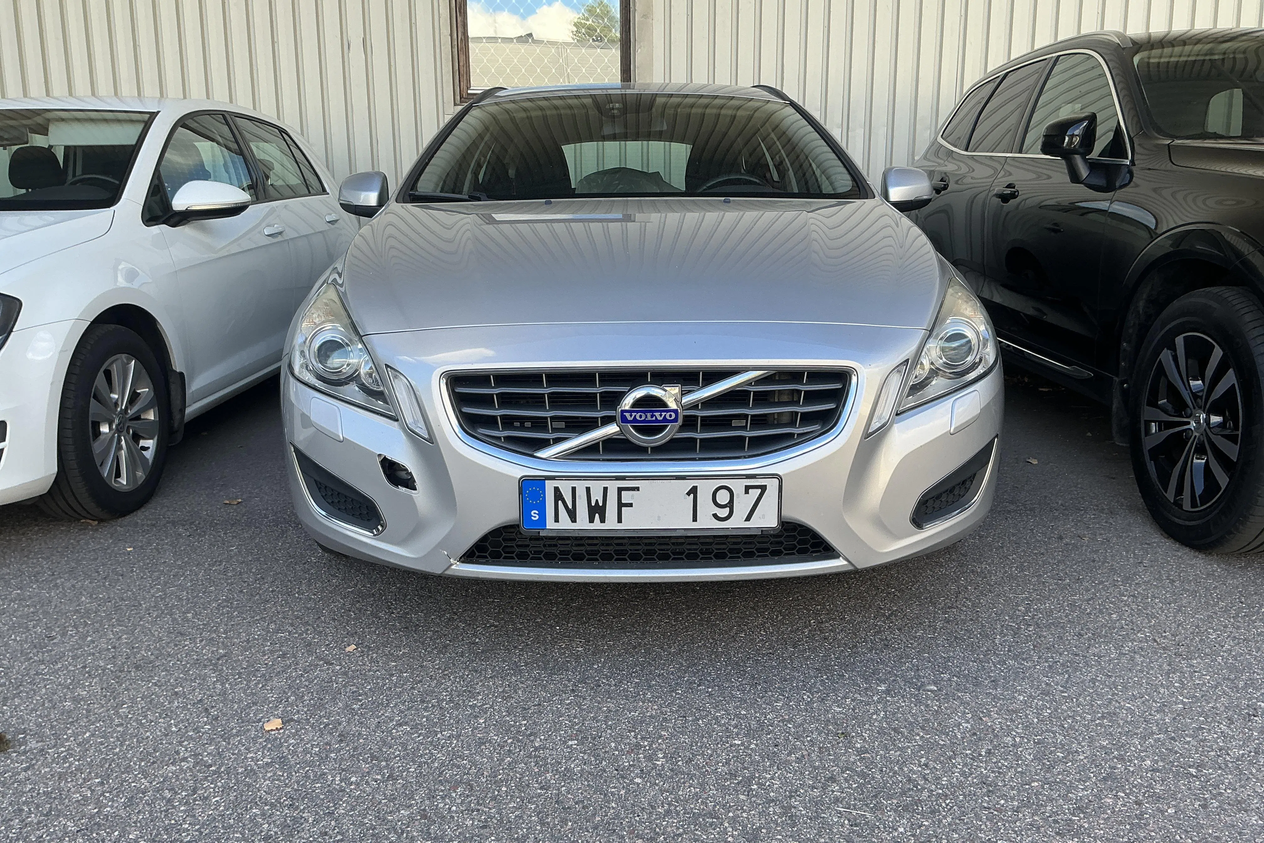 Presentationsfoto 15 av 15: Volvo V60 T4F (180hk) - 15 887 mil - Automat - Ljusgrå - 2013