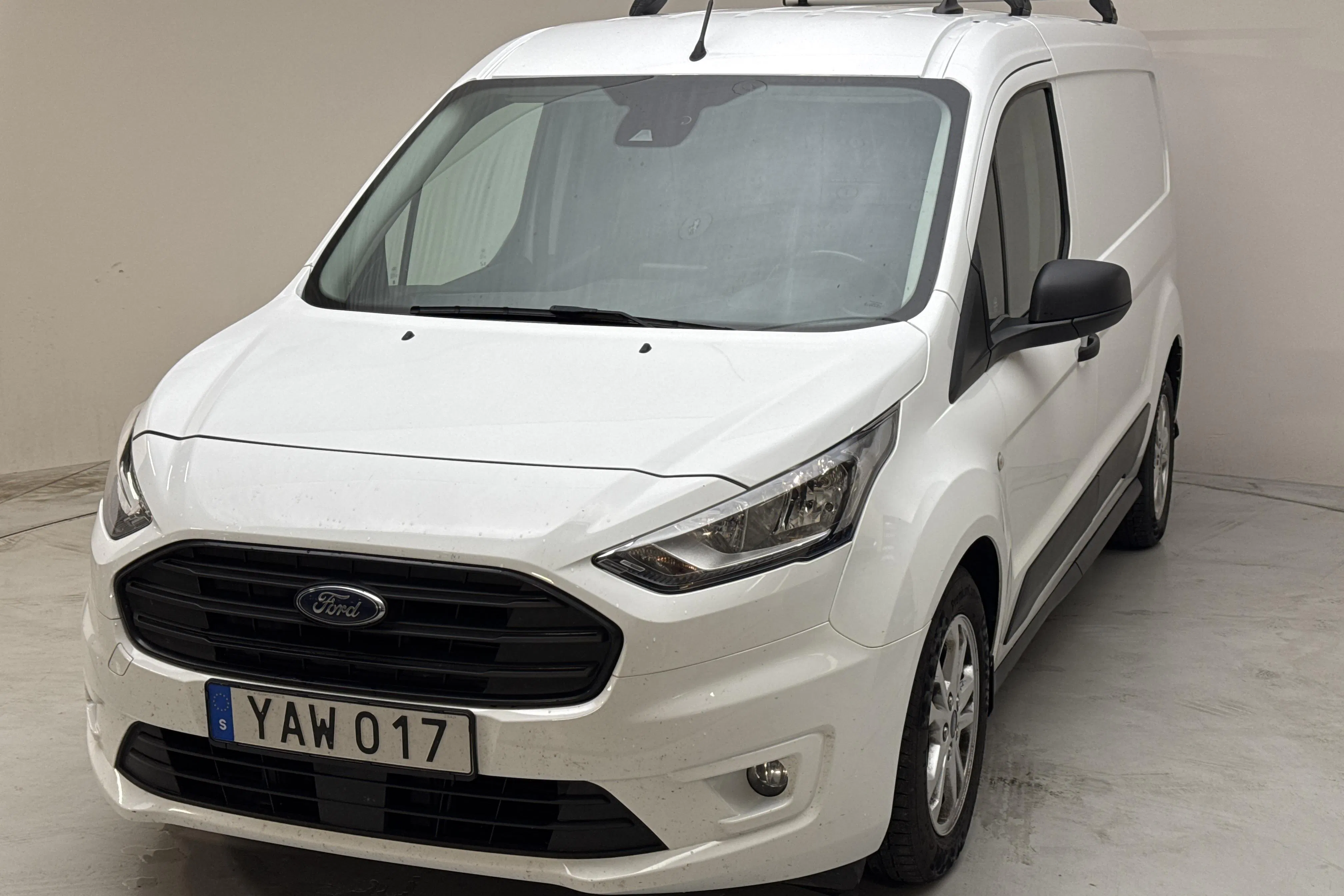 Presentationsfoto 1 av 12: Ford Transit Connect 1.5 EcoBlue (100hk) - 7 433 mil - Automat - vit - 2023