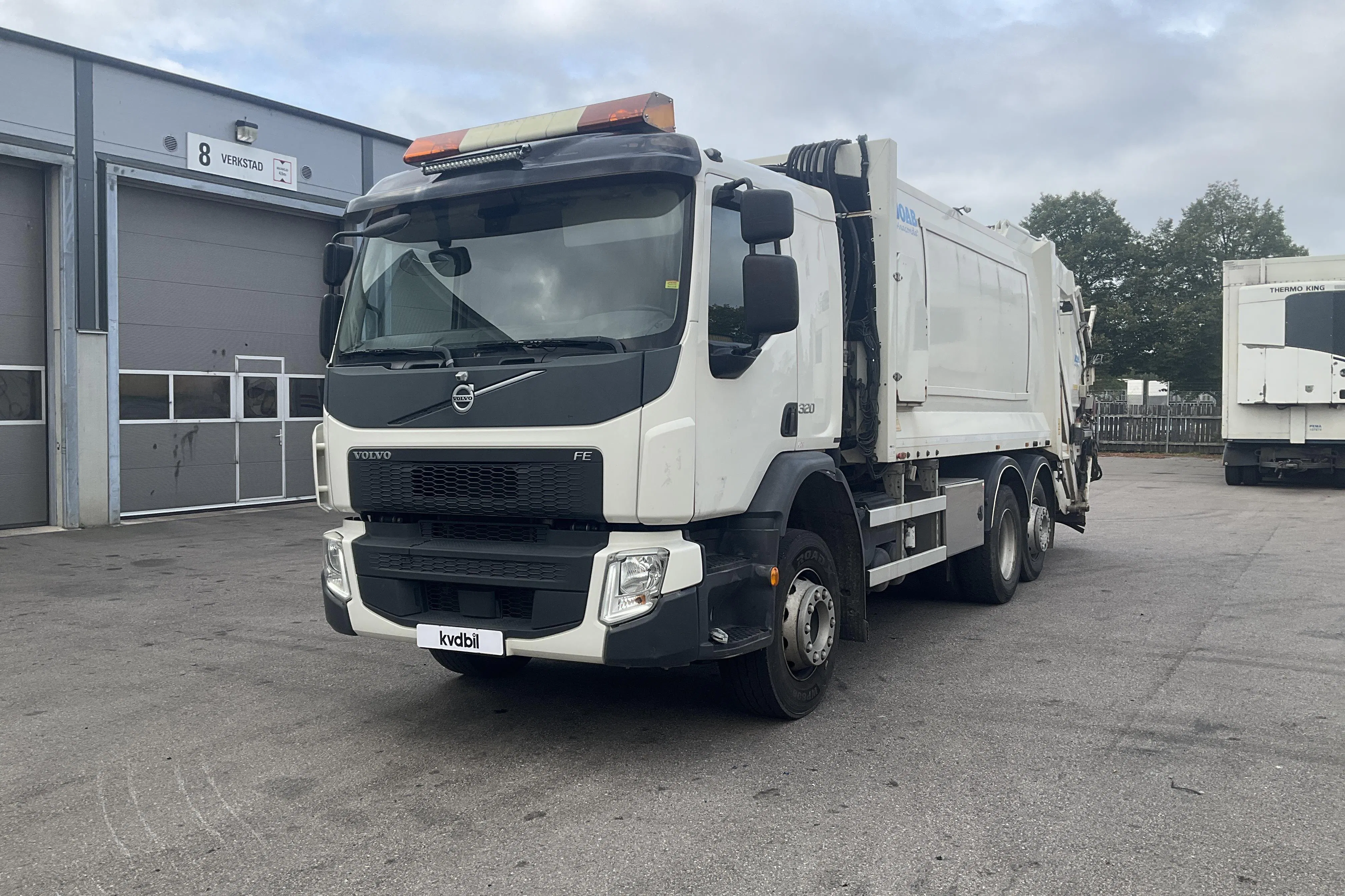 Presentationsfoto 1 av 48: VOLVO FE320 - 110 046 km - Automat - vit - 2019