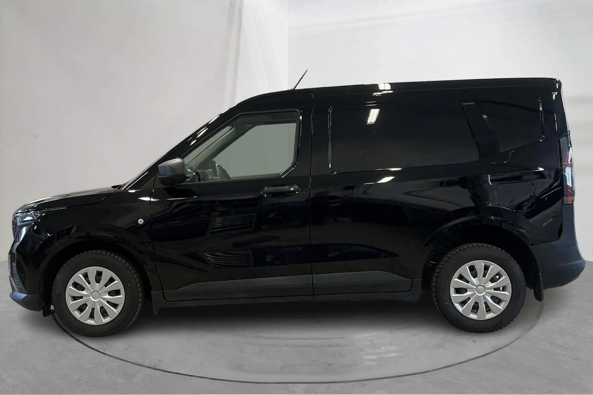 Presentation photo 2 of 14: Ford Transit Courier 1.0T Ecoboost (125hk) - 18 640 km - Automatic - black - 2024