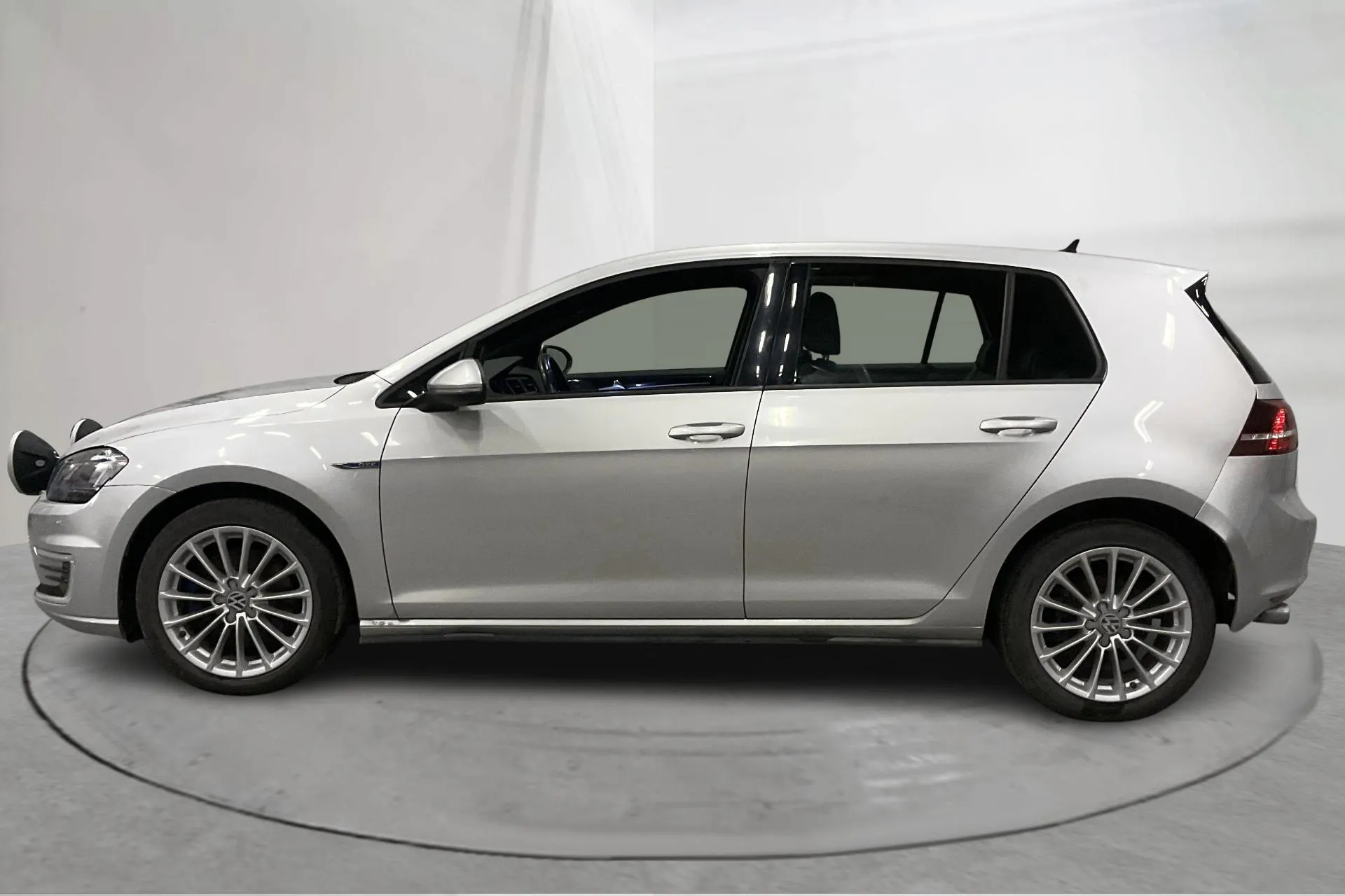 Presentation photo 2 of 18: VW Golf VII 1.4 Plug-in-Hybrid 5dr (204hk) - 129 510 km - Automatic - silver - 2016