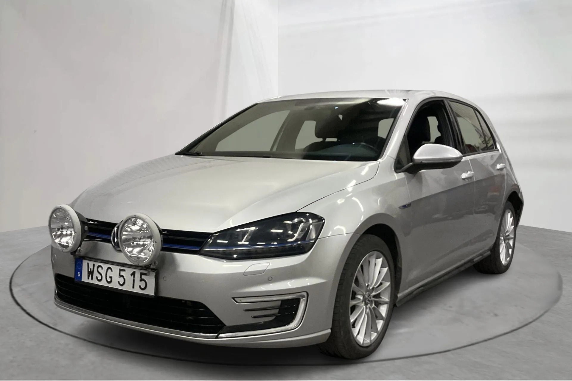 Presentation photo 1 of 18: VW Golf VII 1.4 Plug-in-Hybrid 5dr (204hk) - 129 510 km - Automatic - silver - 2016
