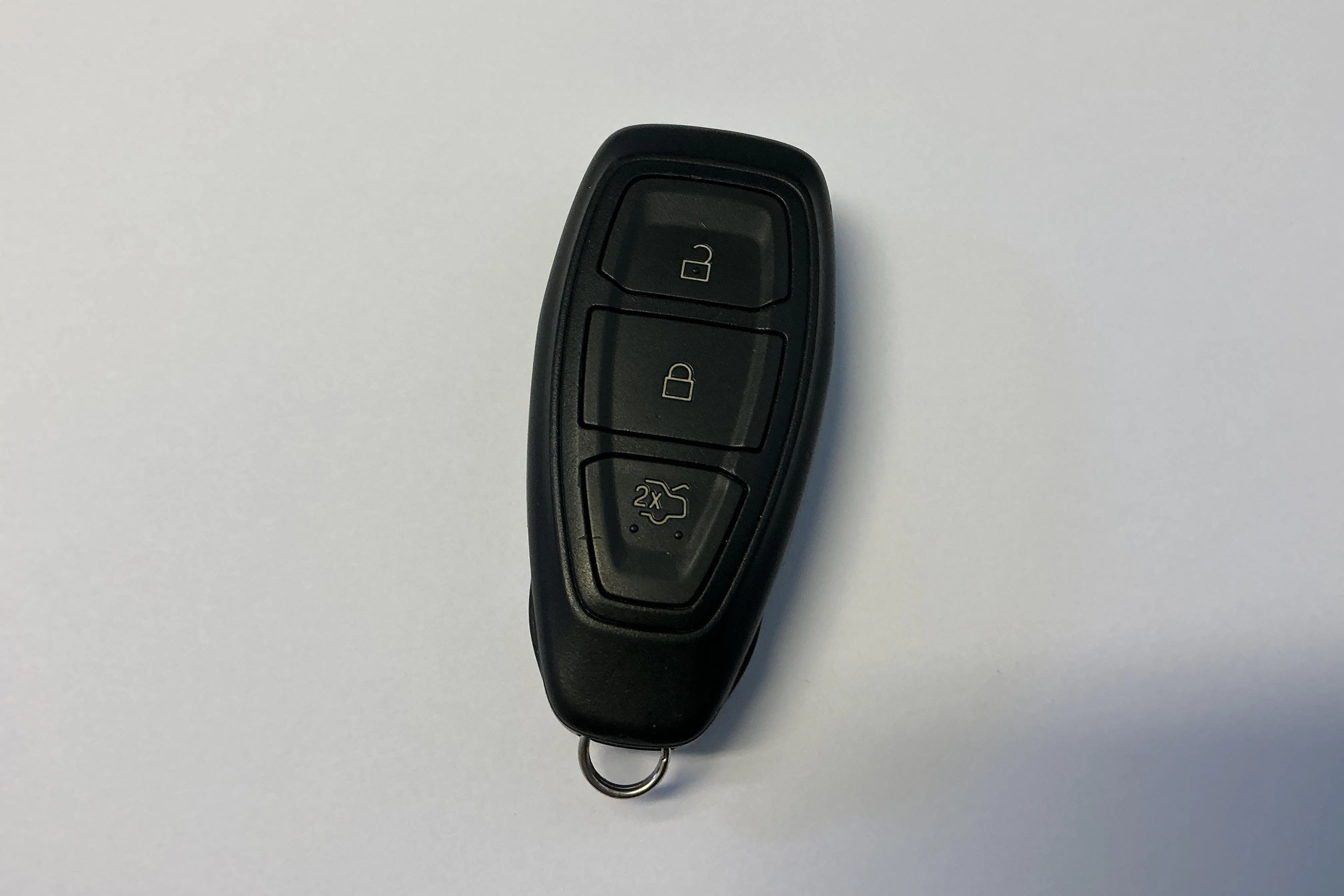 Presentationsfoto 17 av 17: Ford Kuga 2.5 PHEV (225hk) - 10 451 mil - Automat - svart - 2021