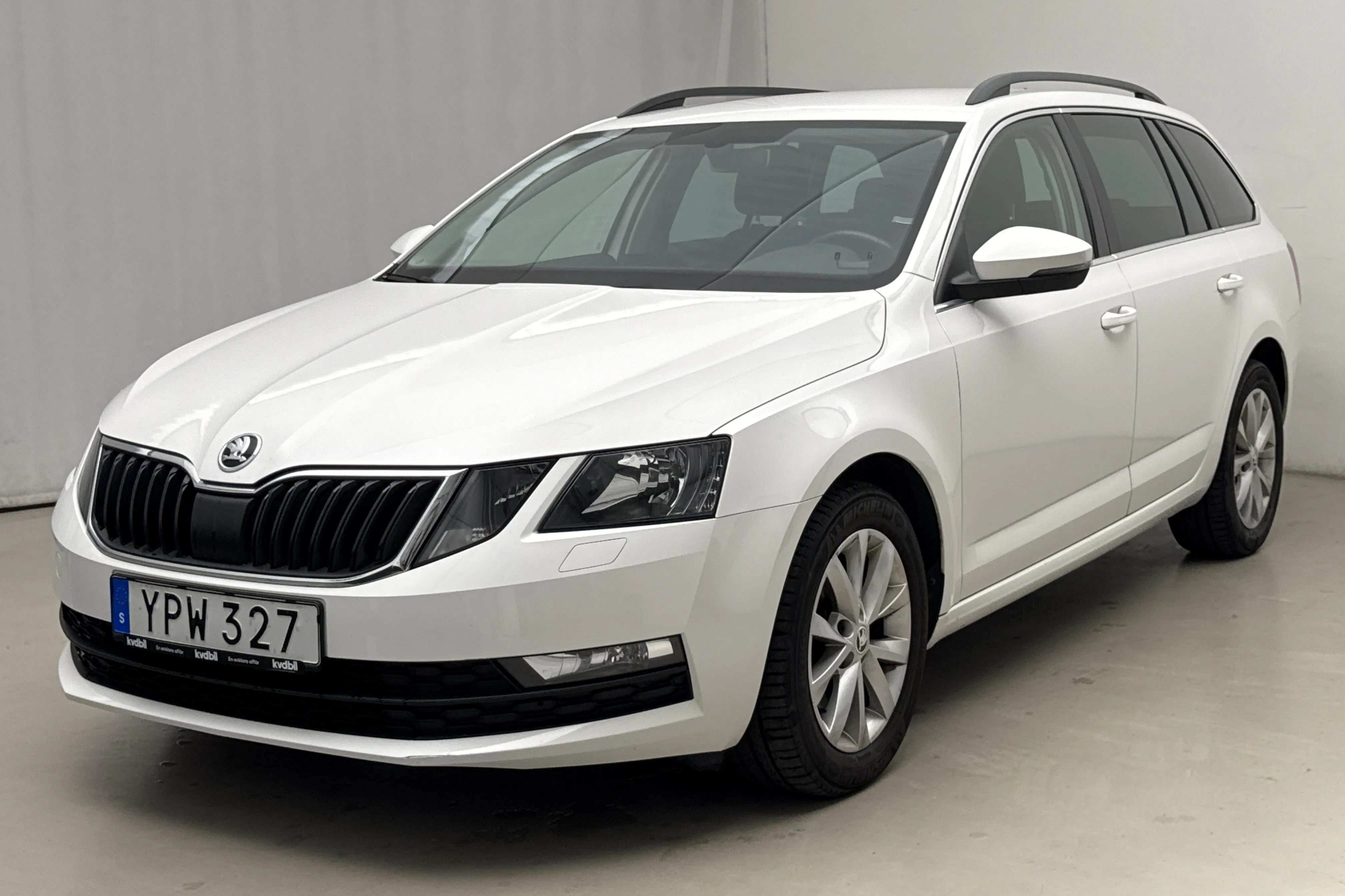 Presentation photo 1 of 17: Skoda Octavia III 1.0 TSI Combi (115hk) - 118 790 km - Automatic - white - 2019