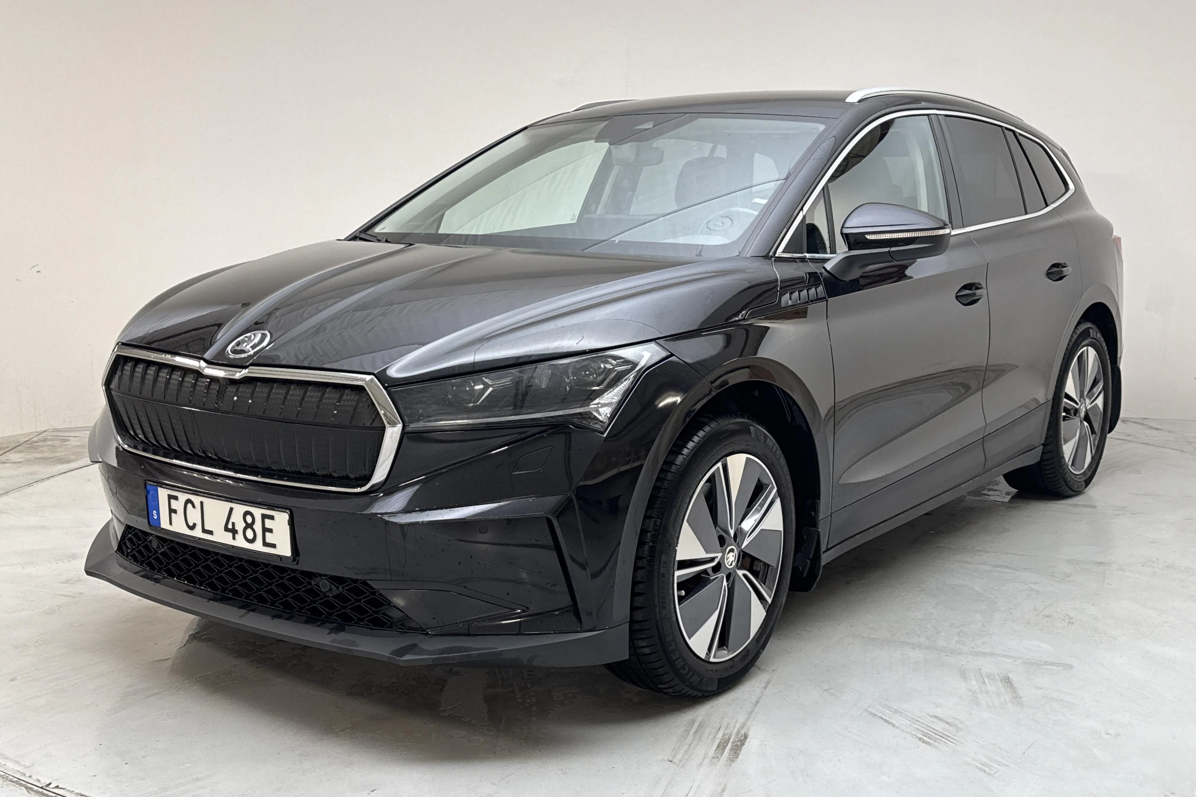Presentationsfoto 1 av 15: Skoda Enyaq iV 80 (204hk) - 24 608 mil - Automat - svart - 2022