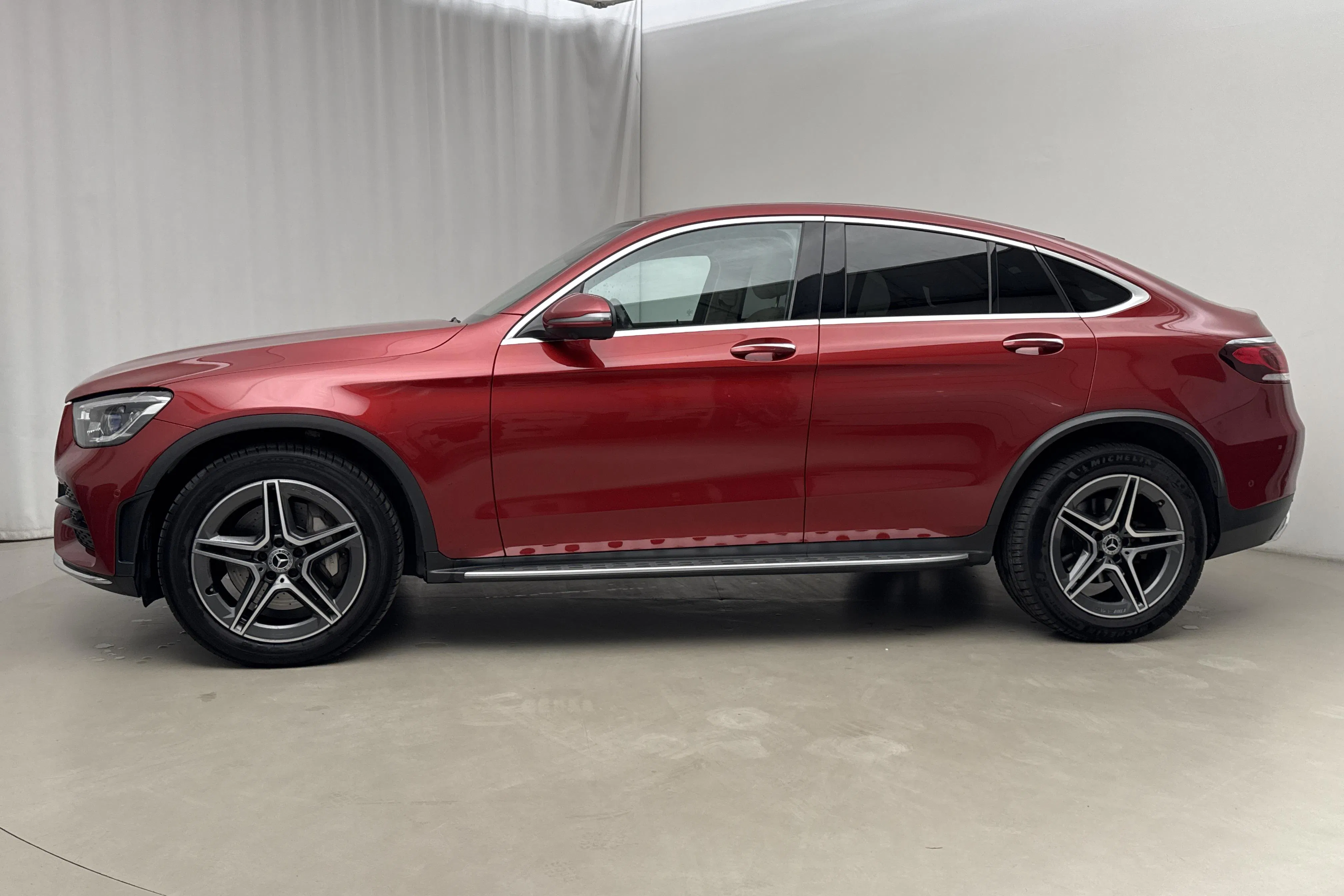 Presentation photo 2 of 23: Mercedes GLC 220 d 4MATIC Coupé C253 (194hk) - 165 360 km - Automatic - red - 2021