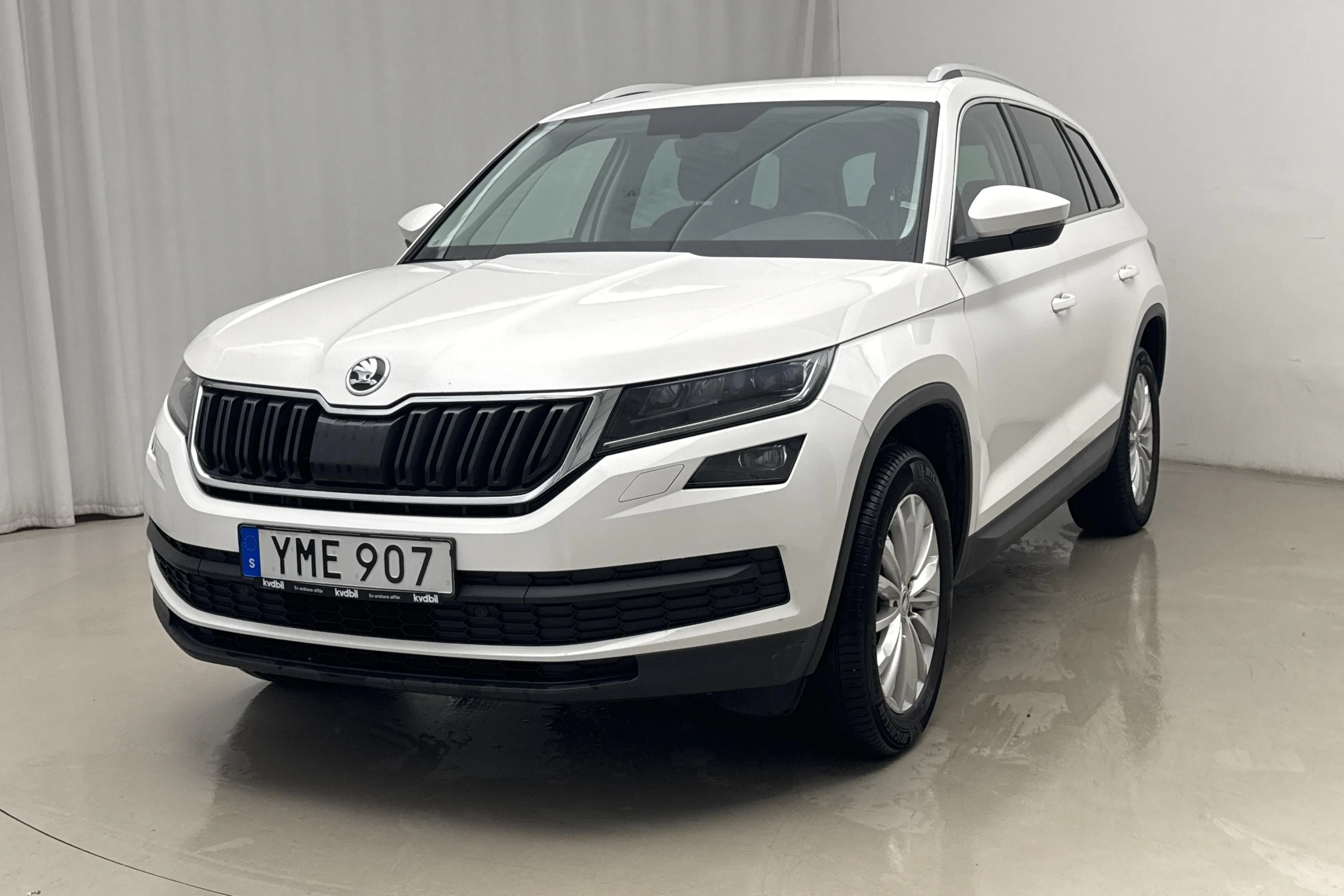 Presentationsfoto 1 av 15: Skoda Kodiaq 2.0 TSI 4X4 (180hk) - 15 229 mil - Automat - vit - 2017