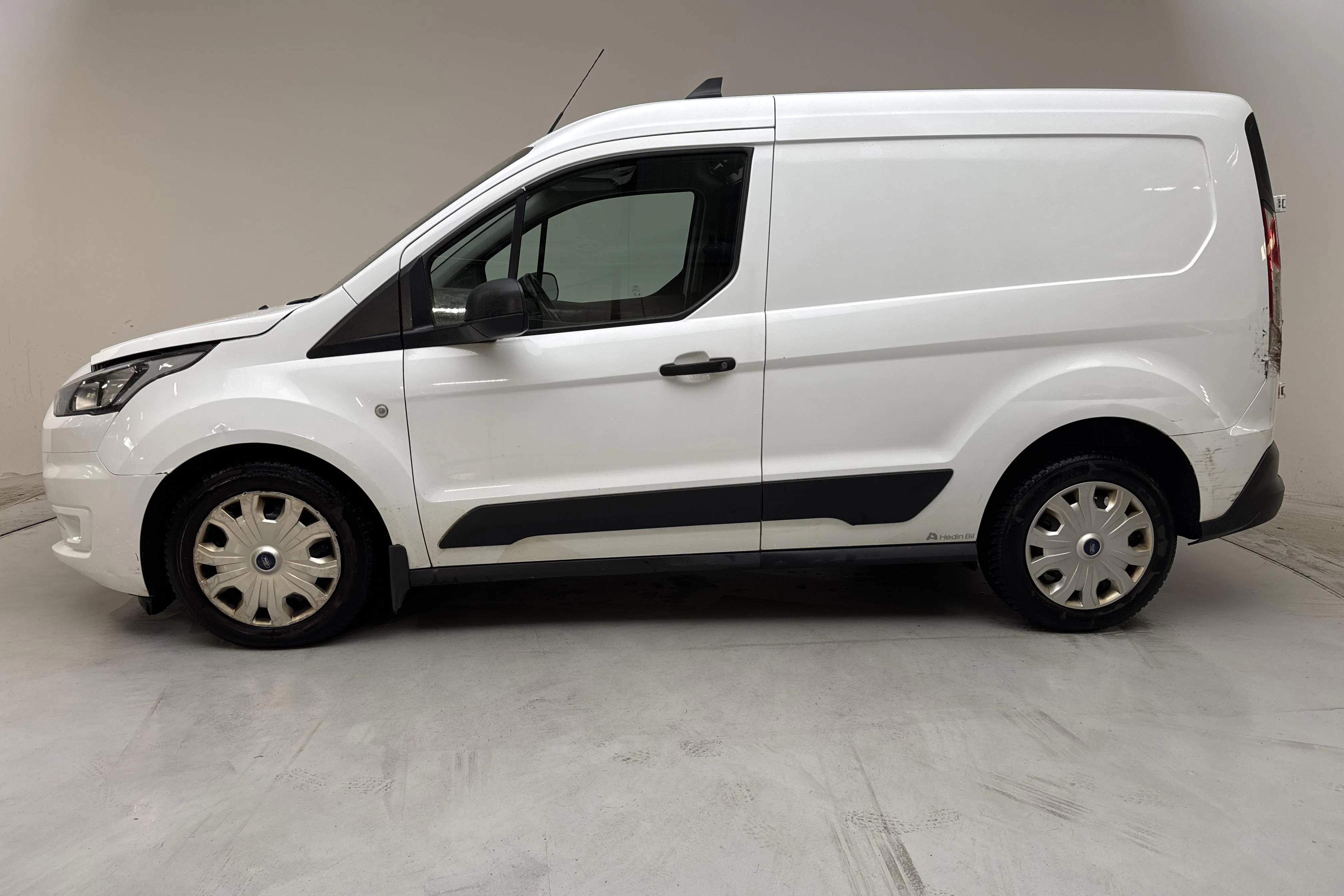 Presentationsfoto 2 av 11: Ford Transit Connect 1.5 EcoBlue (100hk) - 23 533 mil - Automat - vit - 2021