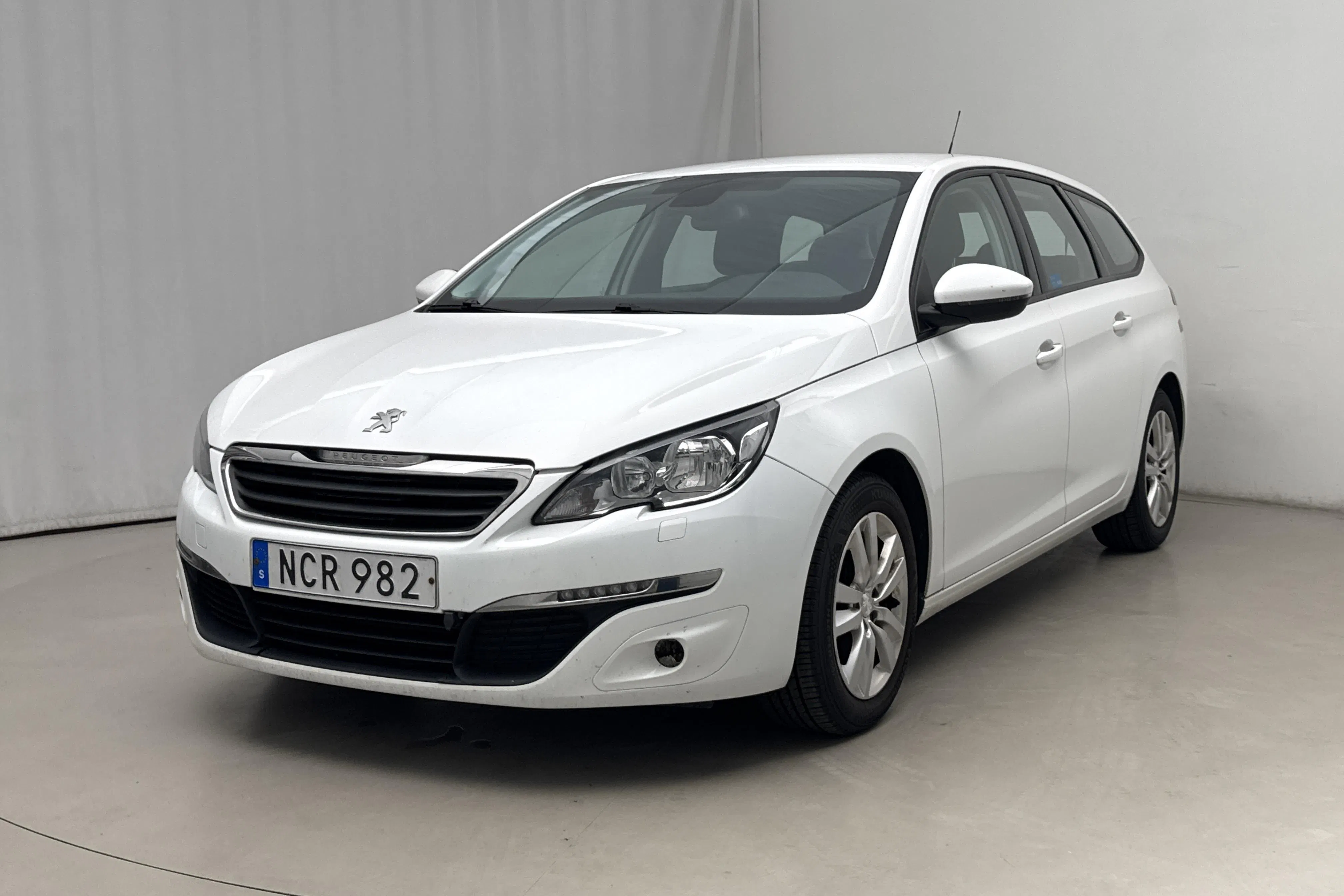 Presentationsfoto 1 av 14: Peugeot 308 SW BlueHDi (100hk) - 18 309 mil - Manuell - 2016