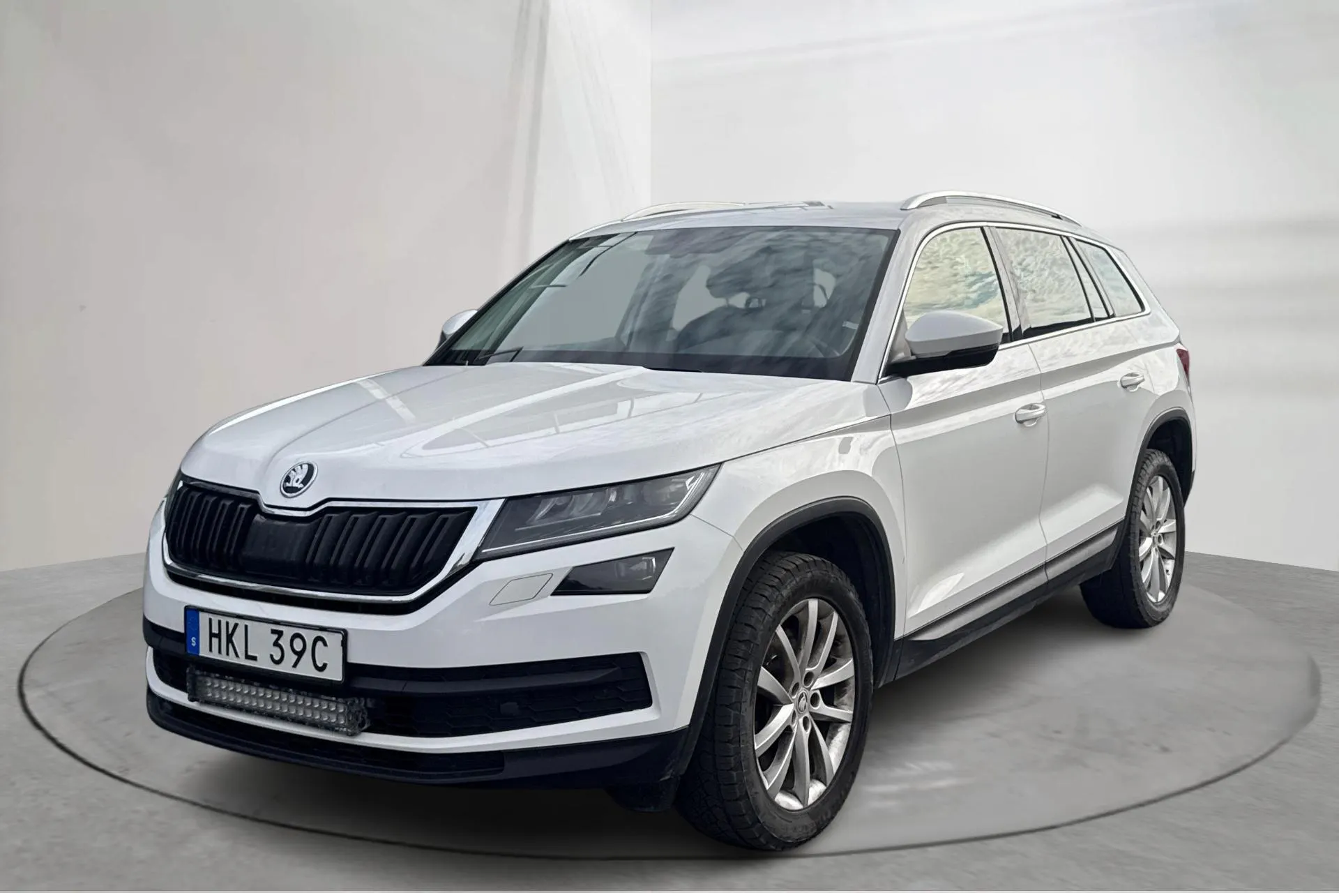 Presentation photo 1 of 14: Skoda Kodiaq 2.0 TDI 4X4 (190hk) - 198 290 km - Automatic - white - 2020