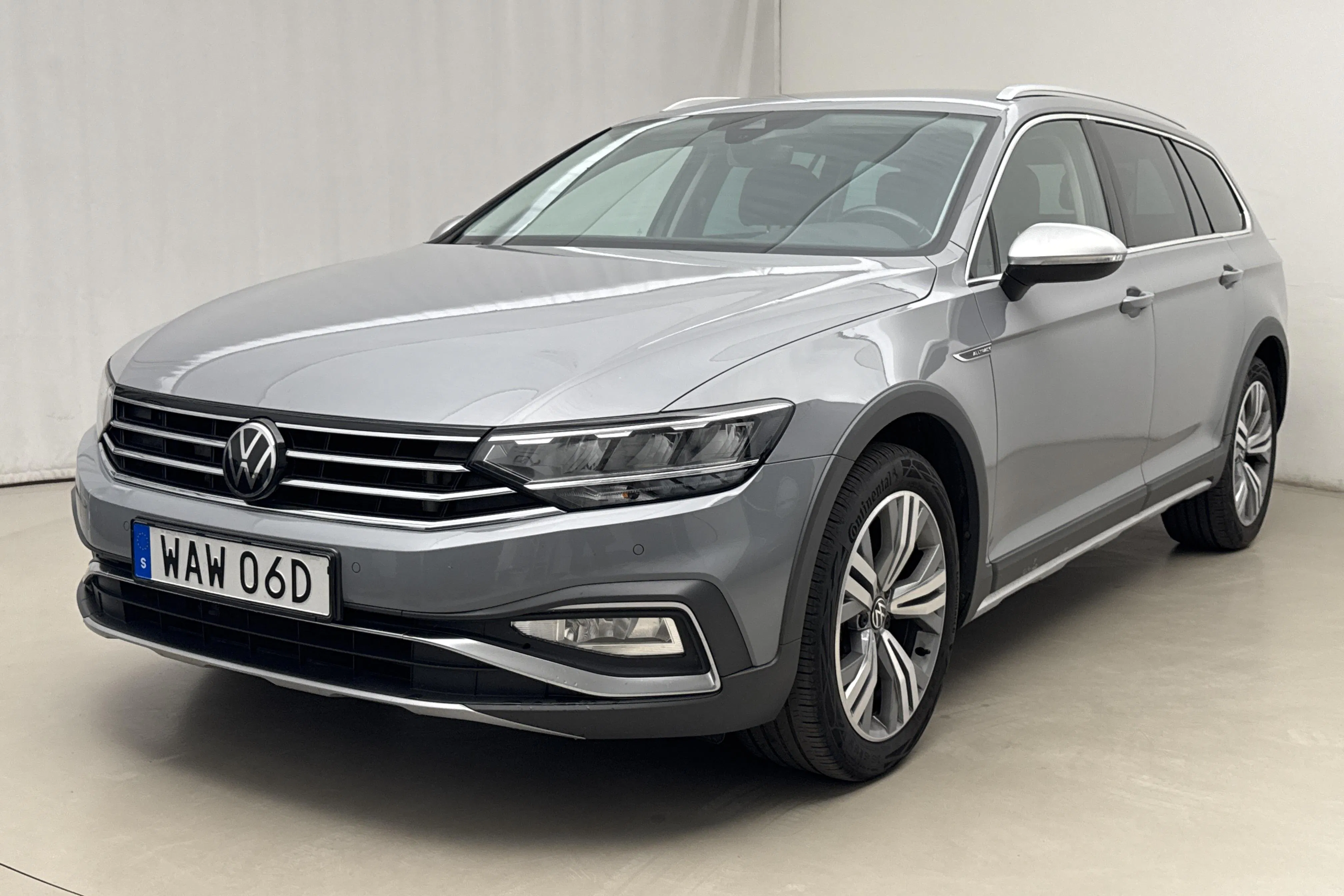 Presentationsfoto 1 av 19: VW Passat Alltrack 2.0 TDI Sportscombi 4Motion (200hk) - 12 225 mil - Automat - grå - 2024