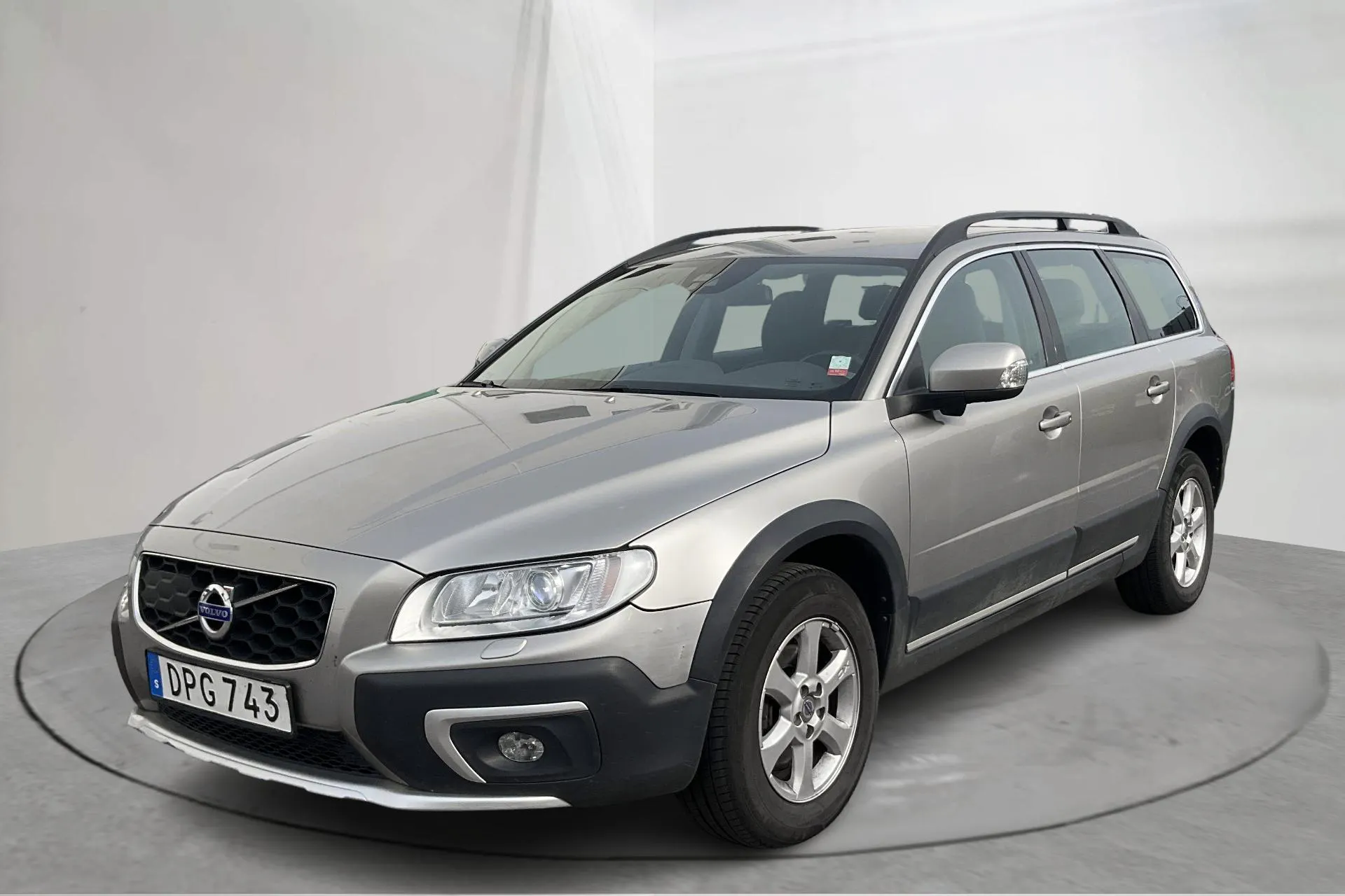 Presentationsfoto 1 av 12: Volvo XC70 II D5 AWD (215hk) - 24 192 mil - Manuell - Ljusbrun - 2015