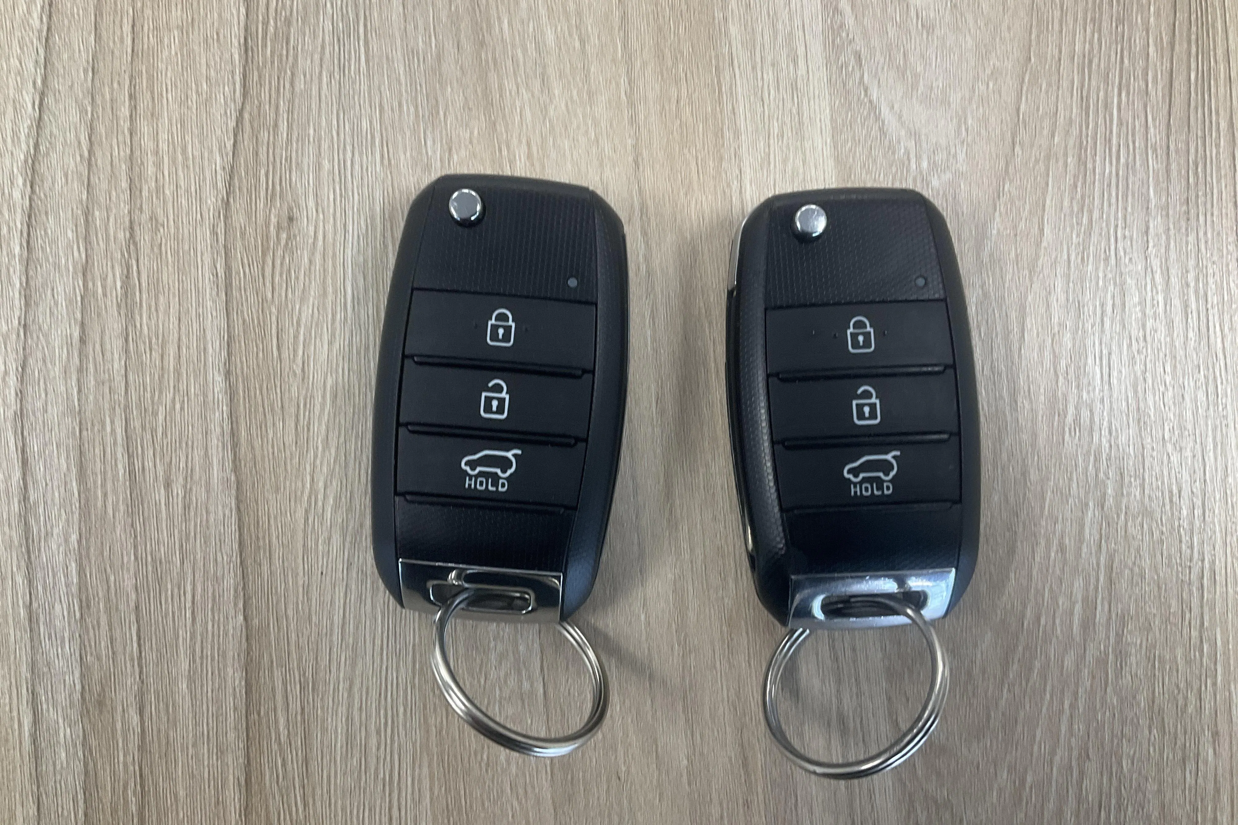 Presentationsfoto 14 av 14: KIA Stonic 1.0 T-GDi 48V (120hk) - 6 674 mil - Automat - grå - 2023