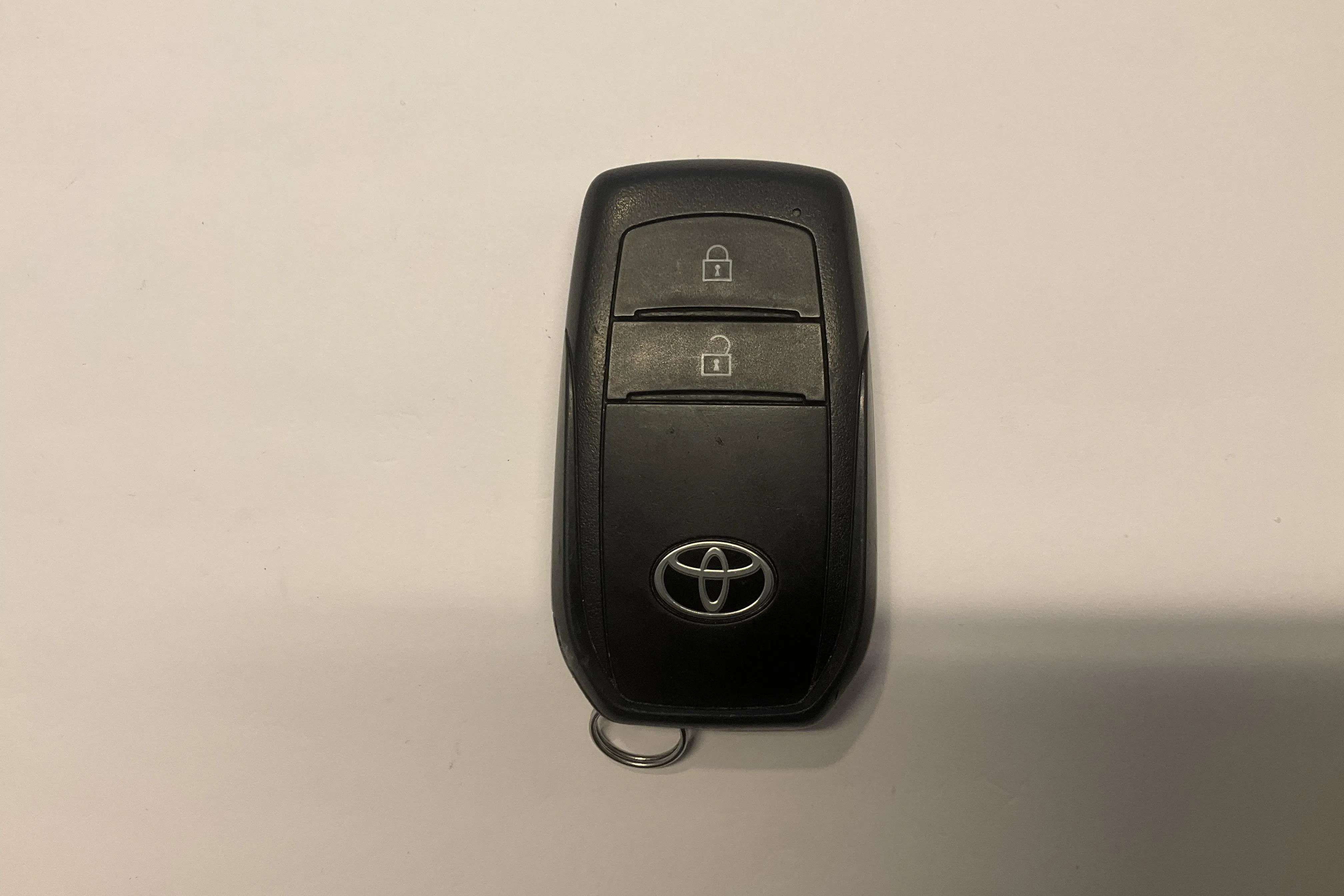 Presentationsfoto 15 av 15: Toyota Corolla 1.8 Hybrid Touring Sports (140hk) - 4 492 mil - Automat - vit - 2023