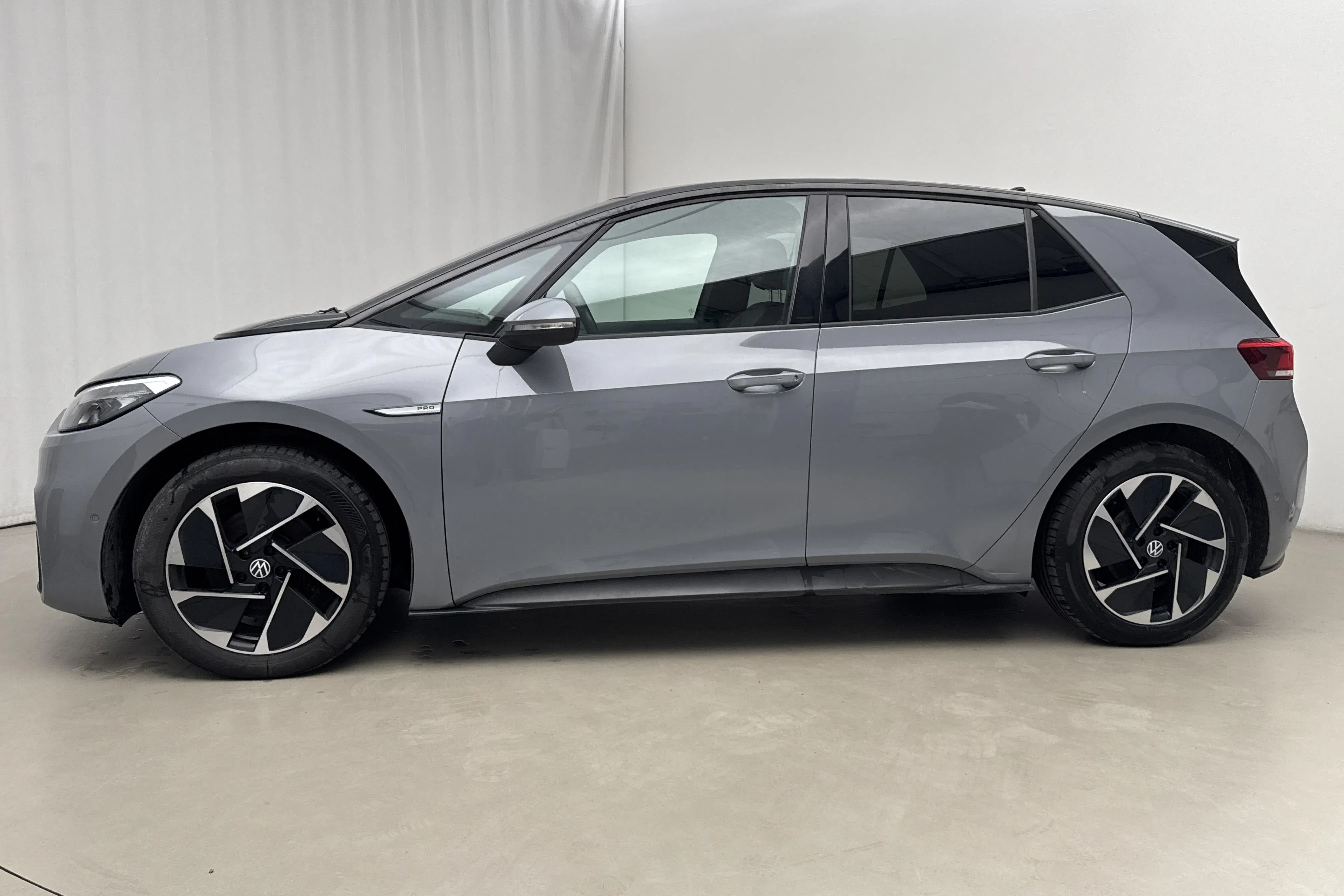 Presentationsfoto 2 av 20: VW ID.3 58kWh (204hk) - 11 809 mil - Automat - grå - 2023