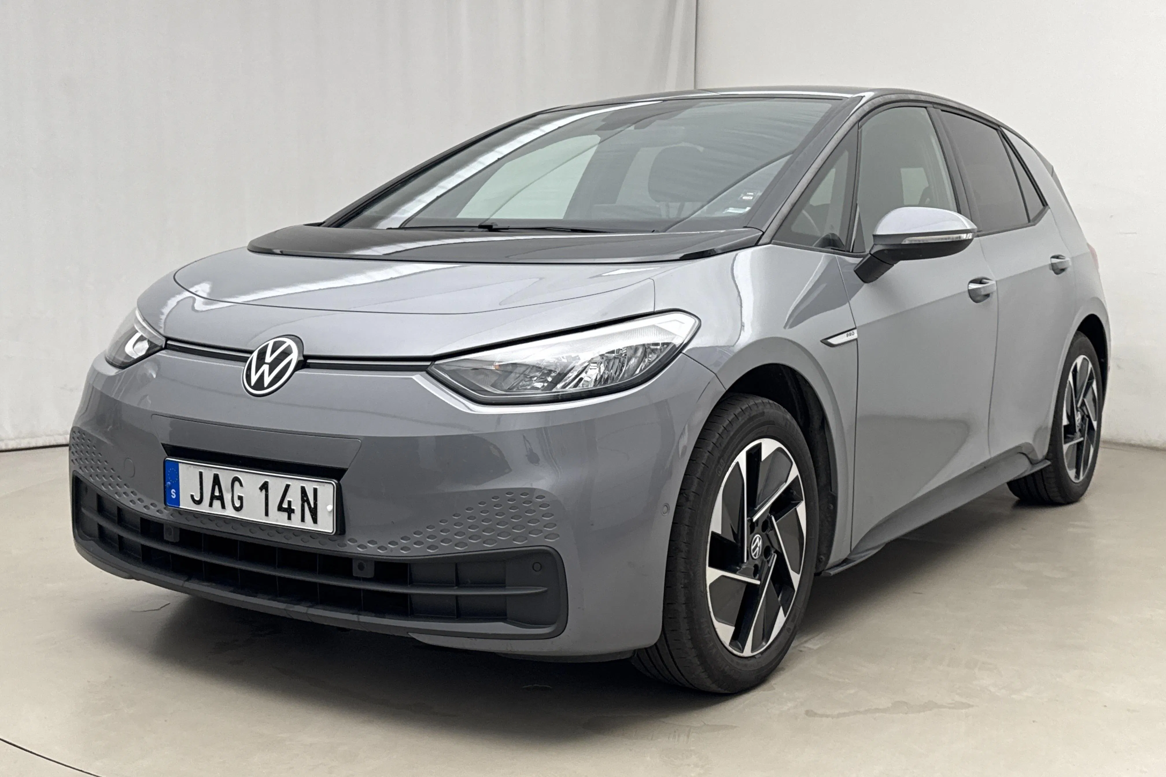 Presentationsfoto 1 av 21: VW ID.3 58kWh (204hk) - 13 257 mil - Automat - grå - 2023