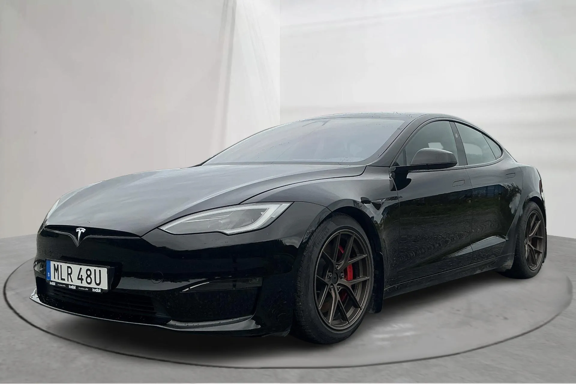 Presentationsfoto 1 av 23: Tesla Model S Plaid AWD - 7 000 mil - Automat - svart - 2023
