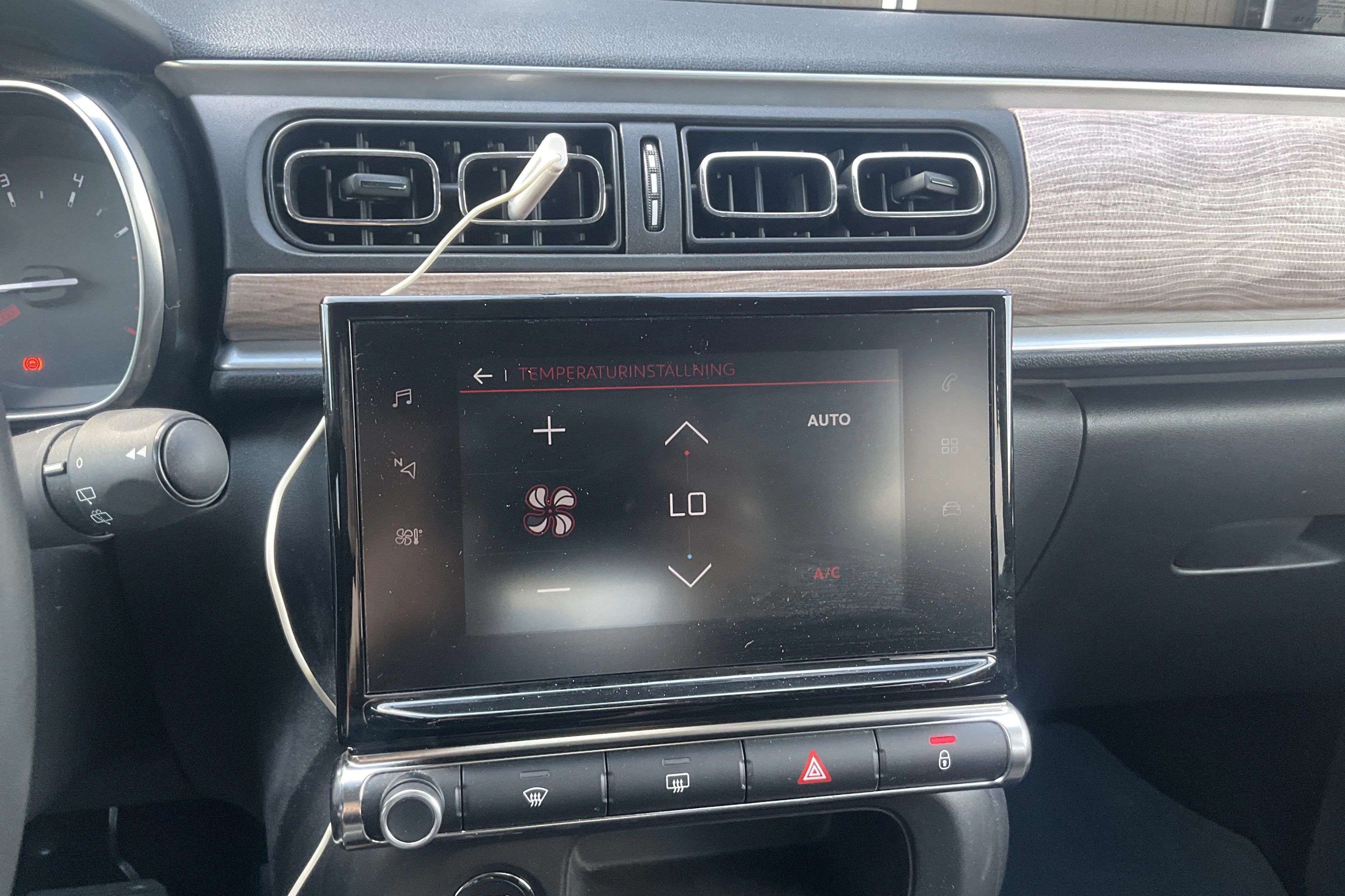 Presentation photo 12 of 12: Citroën C3 PureTech (110hk) - 46 020 km - Automatic - black - 2023