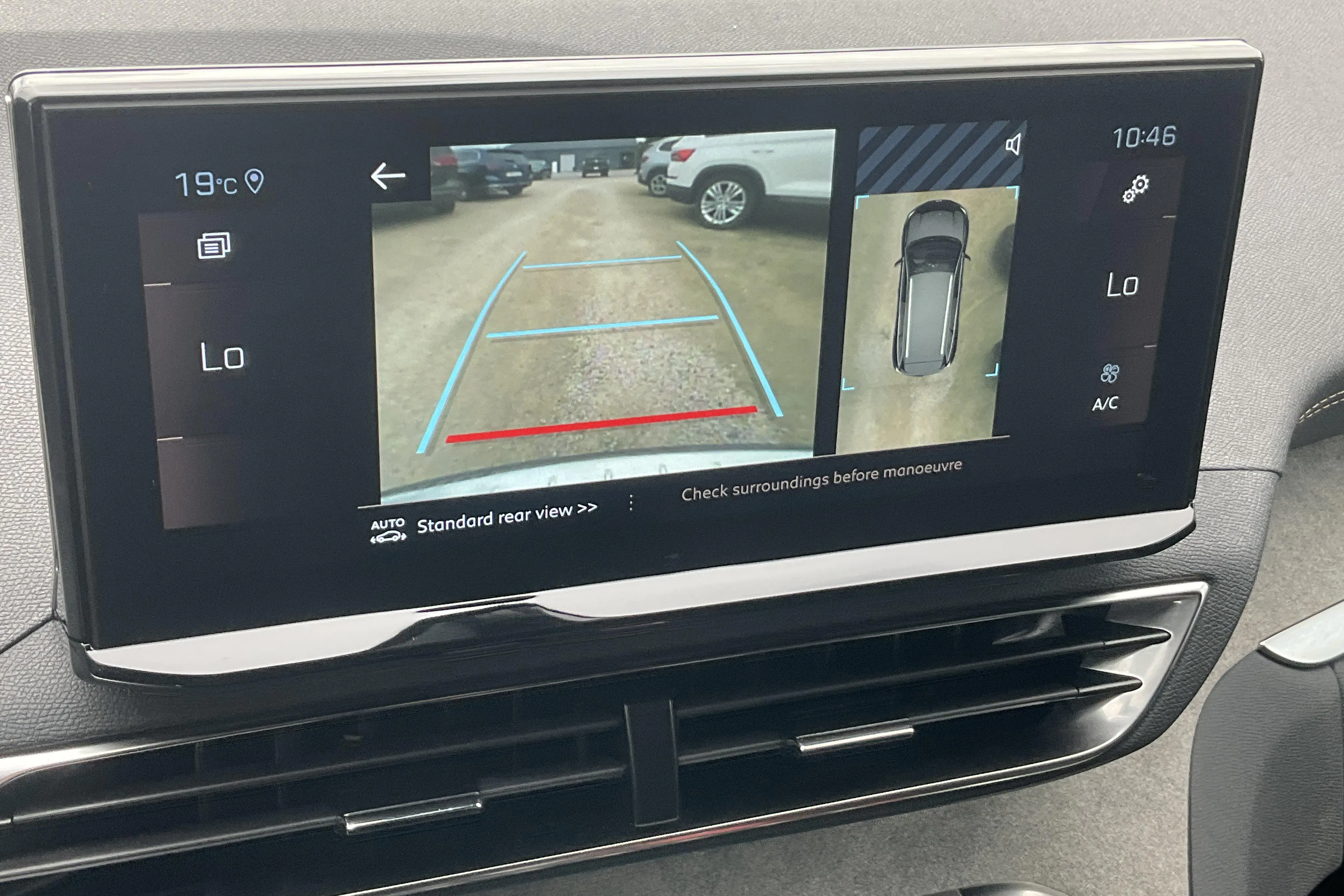 Presentation photo 14 of 14: Peugeot 5008 1.2 PureTech (130hk) - 45 770 km - Automatic - brown - 2023