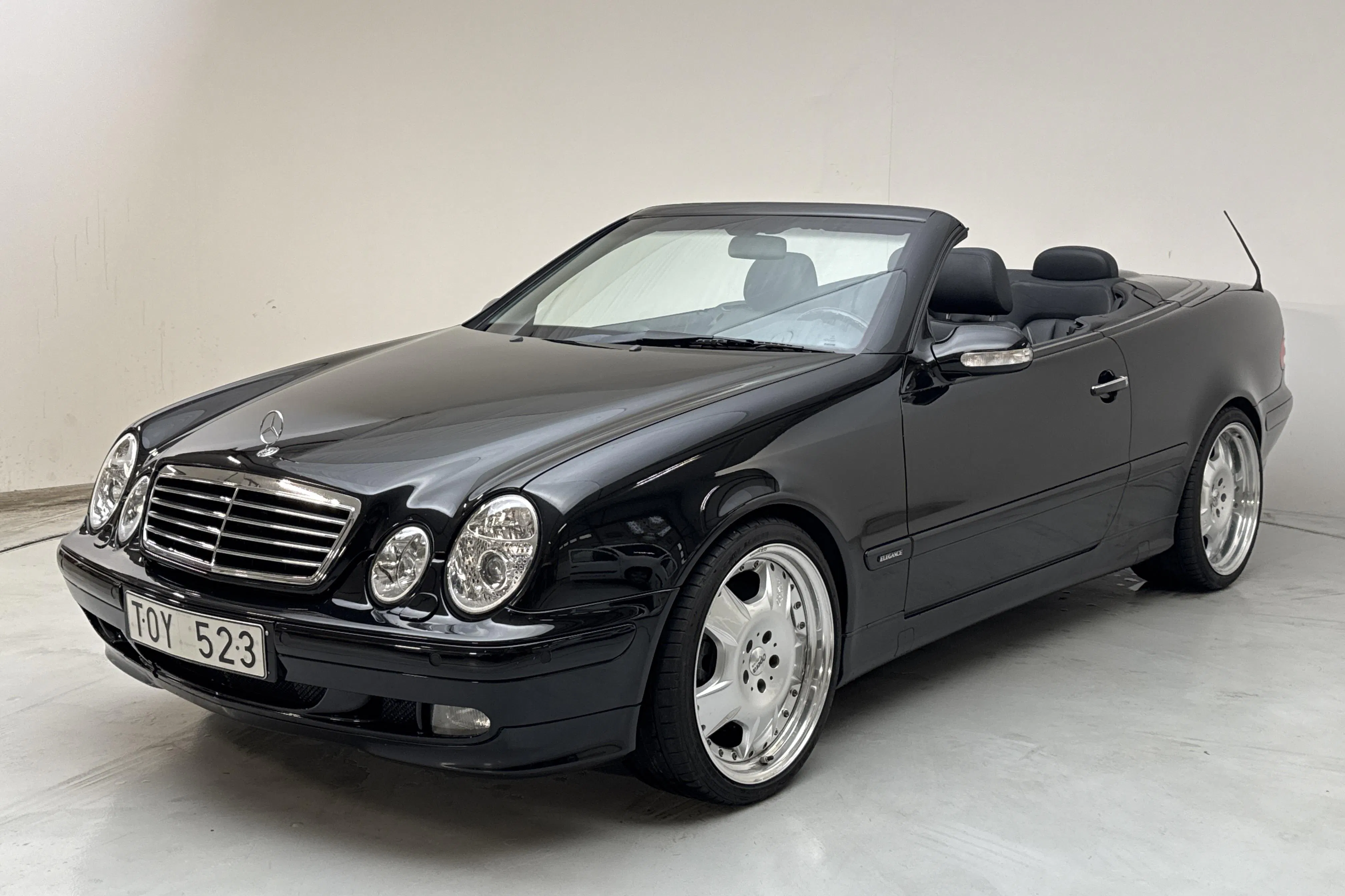 Presentationsfoto 1 av 27: Mercedes CLK 430 Cabrio C208 (279hk) - 6 203 mil - Automat - svart - 2000