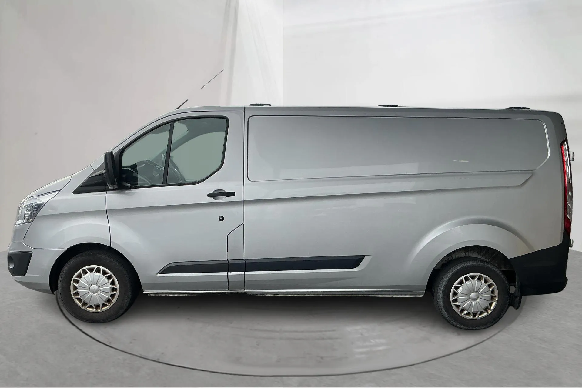 Presentationsfoto 2 av 14: Ford Transit Custom 290 (125hk) - 11 826 mil - Manuell - grå - 2014