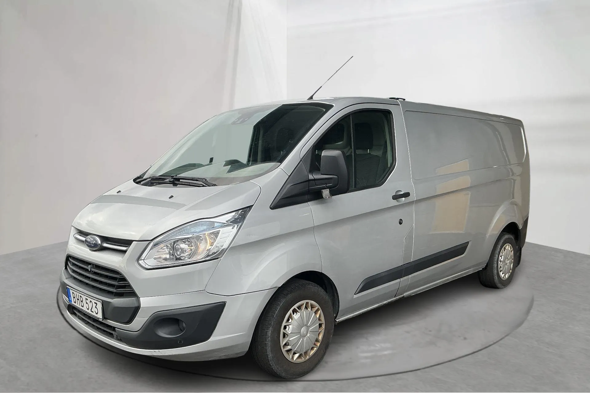 Presentationsfoto 1 av 14: Ford Transit Custom 290 (125hk) - 11 826 mil - Manuell - grå - 2014
