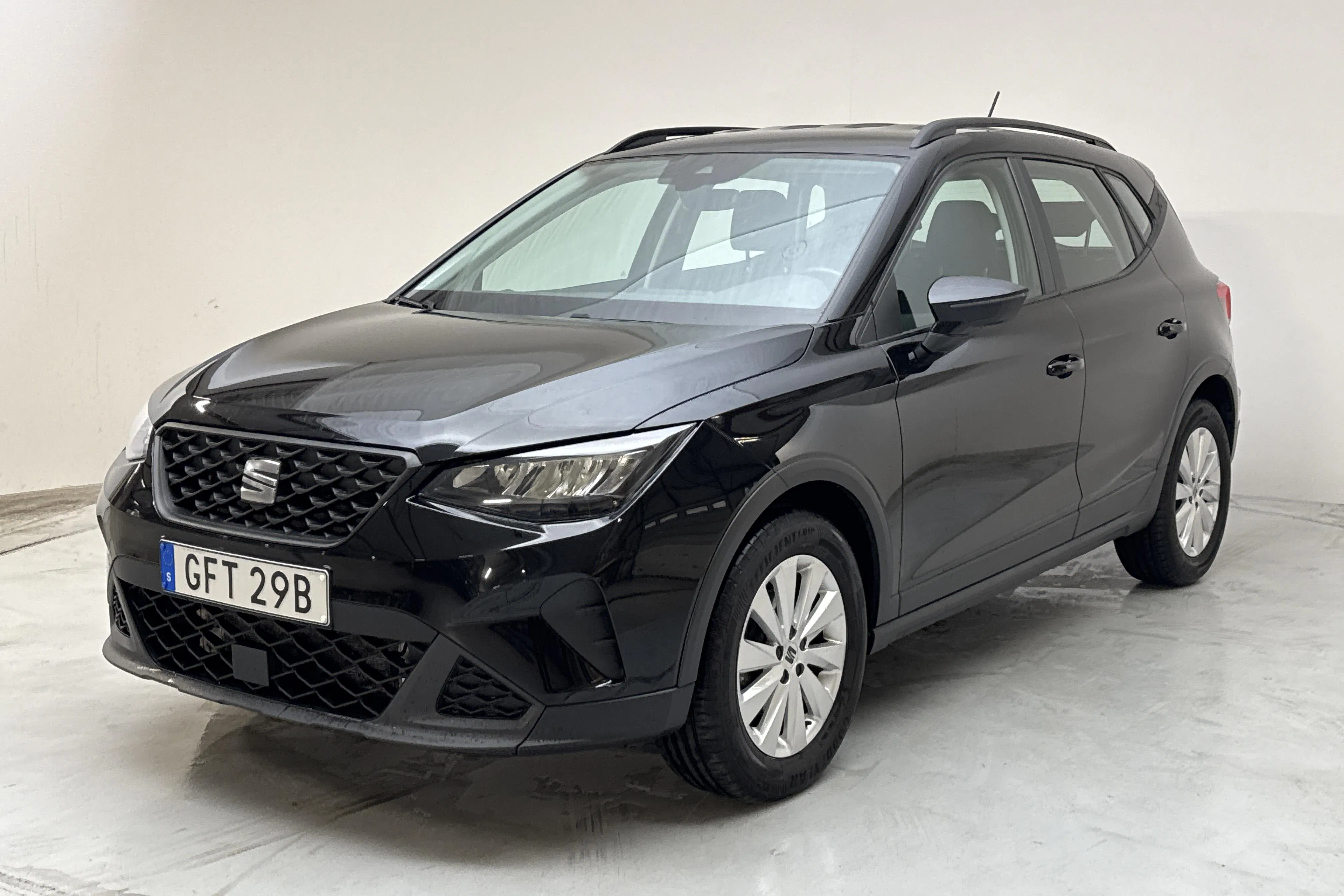 Presentation photo 1 of 12: Seat Arona 1.0 TSI (110hk) - 47 200 km - Automatic - black - 2023