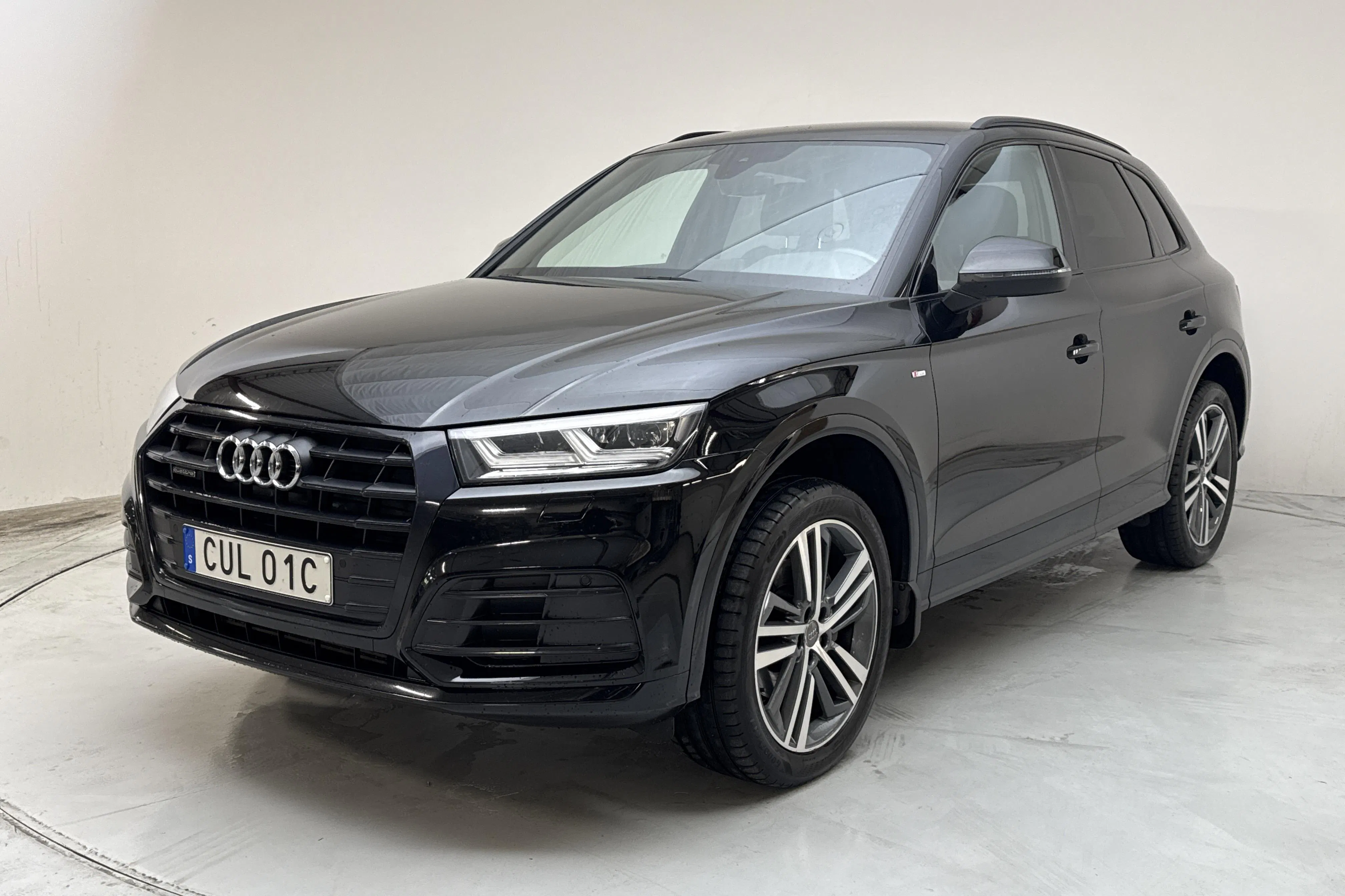 Presentation photo 1 of 14: Audi Q5 45 TFSI quattro (245hk) - 107 580 km - Automatic - black - 2019