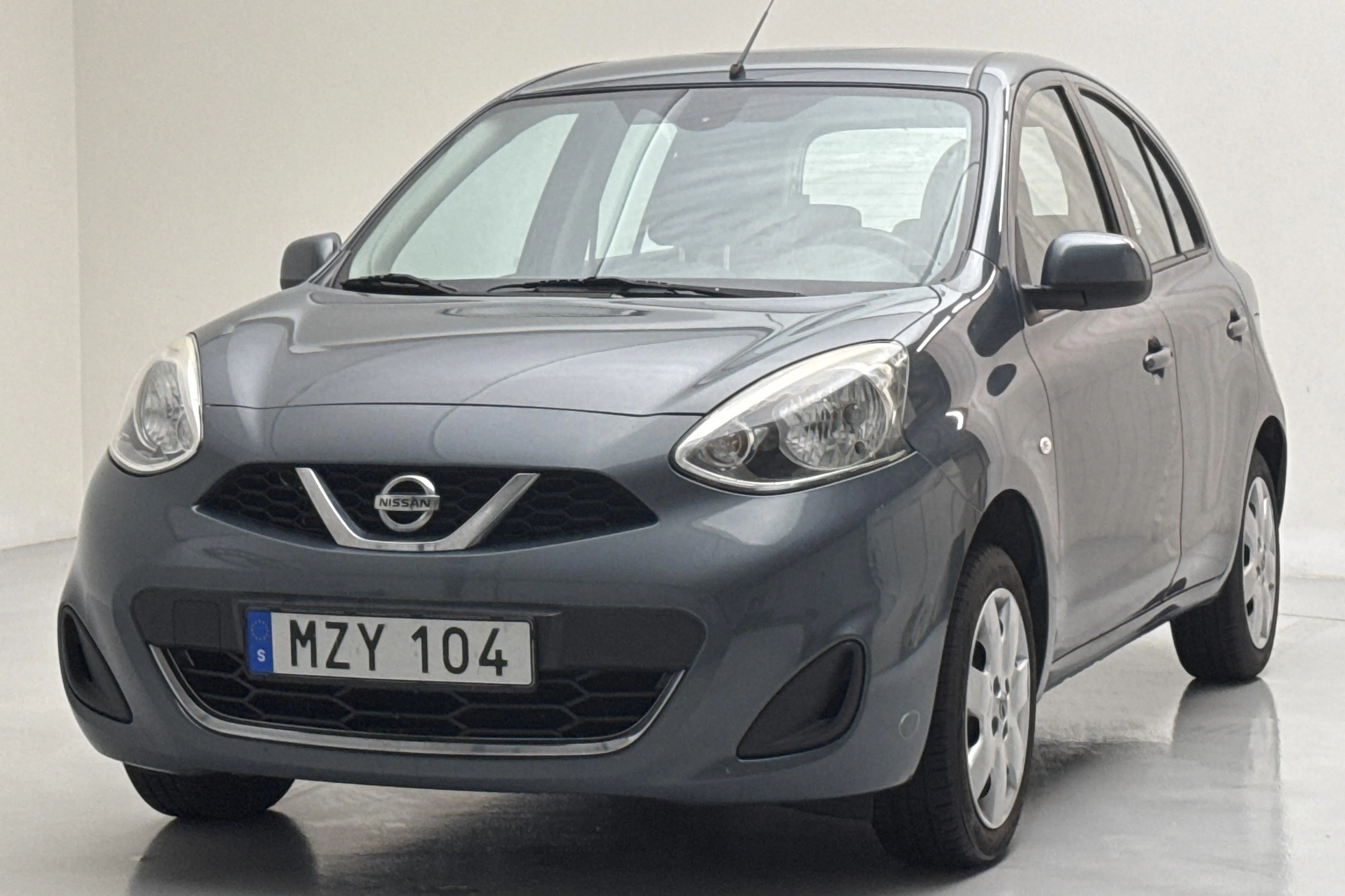 Presentationsfoto 1 av 11: Nissan Micra 1.2 5dr (80hk) - 11 195 mil - Manuell - Mörkgrå - 2016