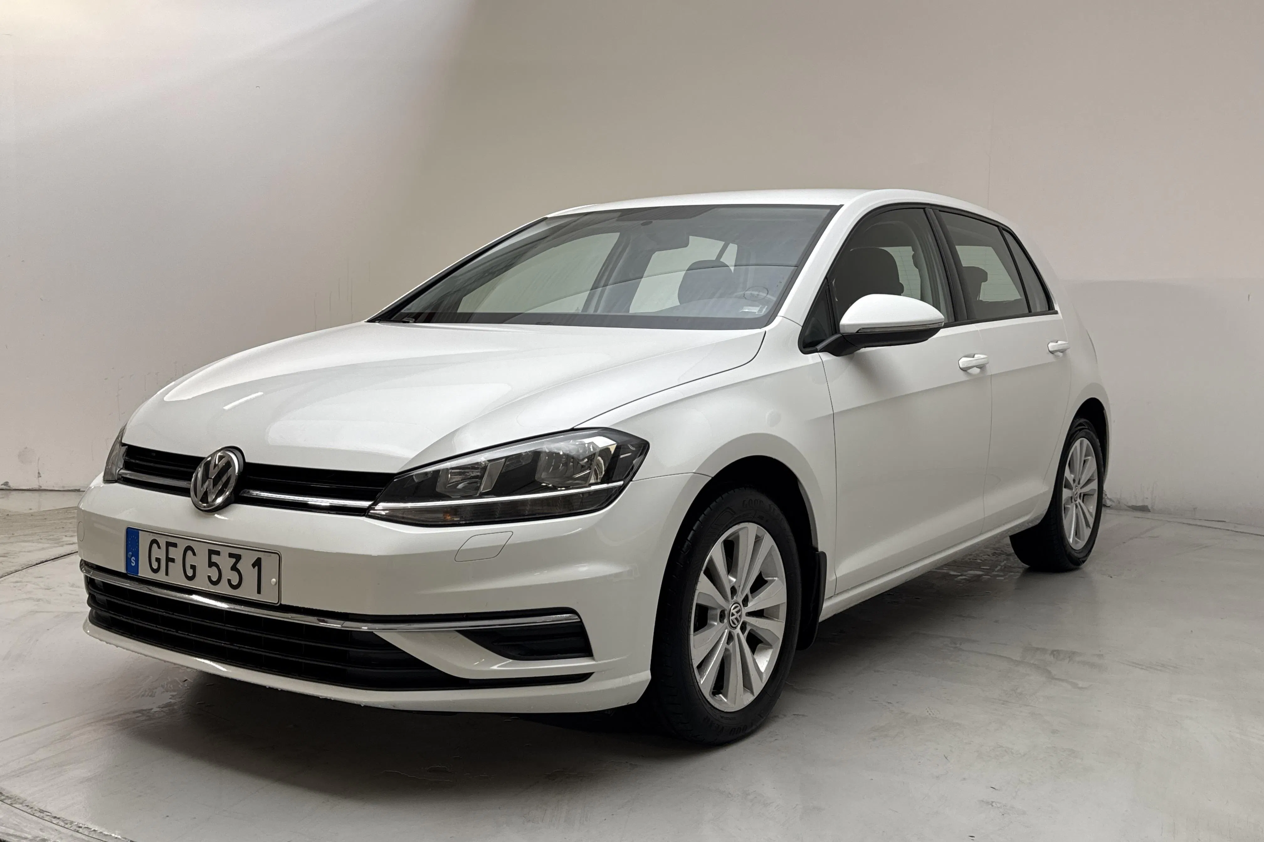 Presentation photo 1 of 11: VW Golf VII 1.0 TSI 5dr (110hk) - 152 610 km - Manual - white - 2018