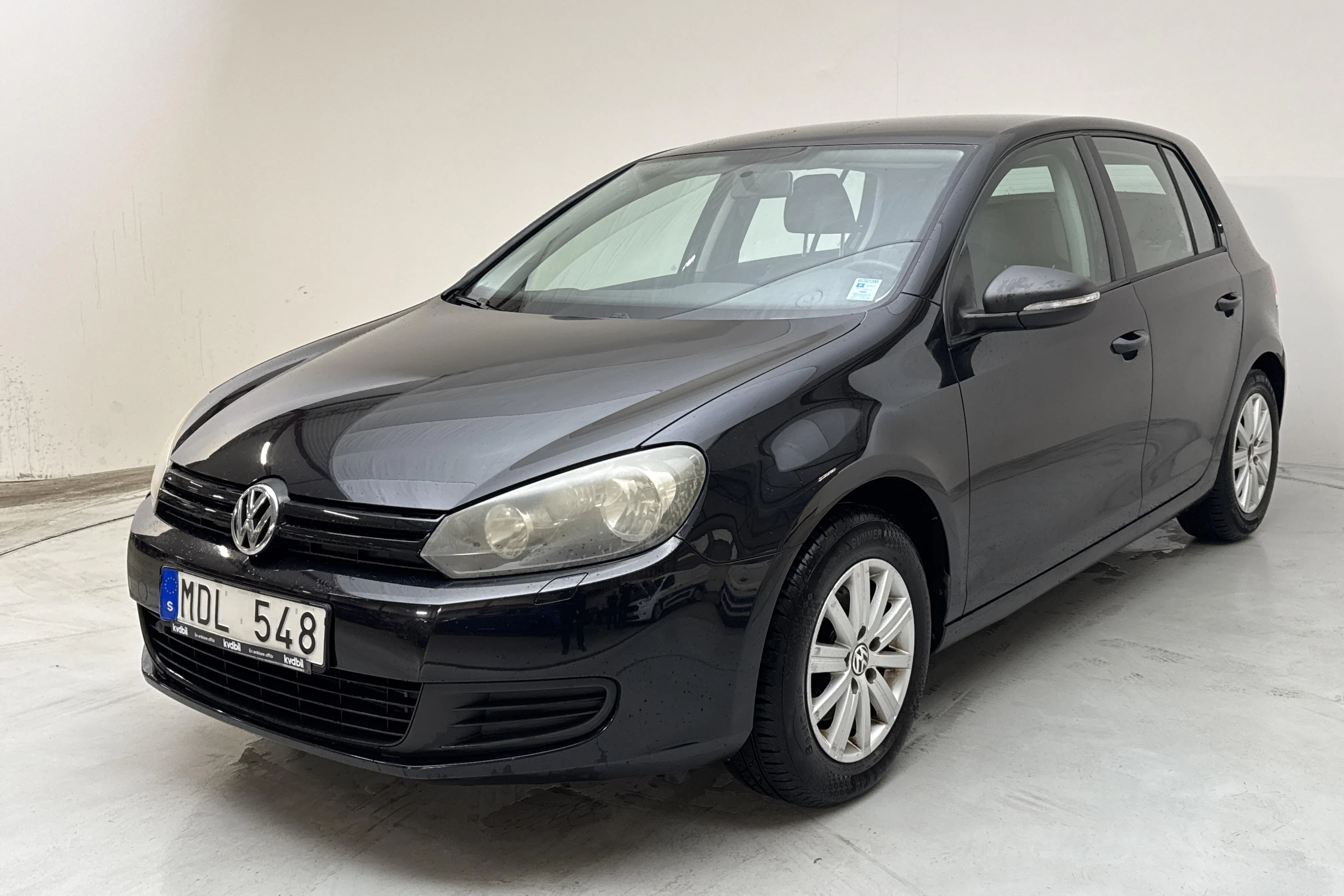 Presentation photo 1 of 12: Volkswagen Golf VI 1.6 TDI BlueMotion Technology 5dr (105hk) - 90 860 km - Automatic - black - 2011