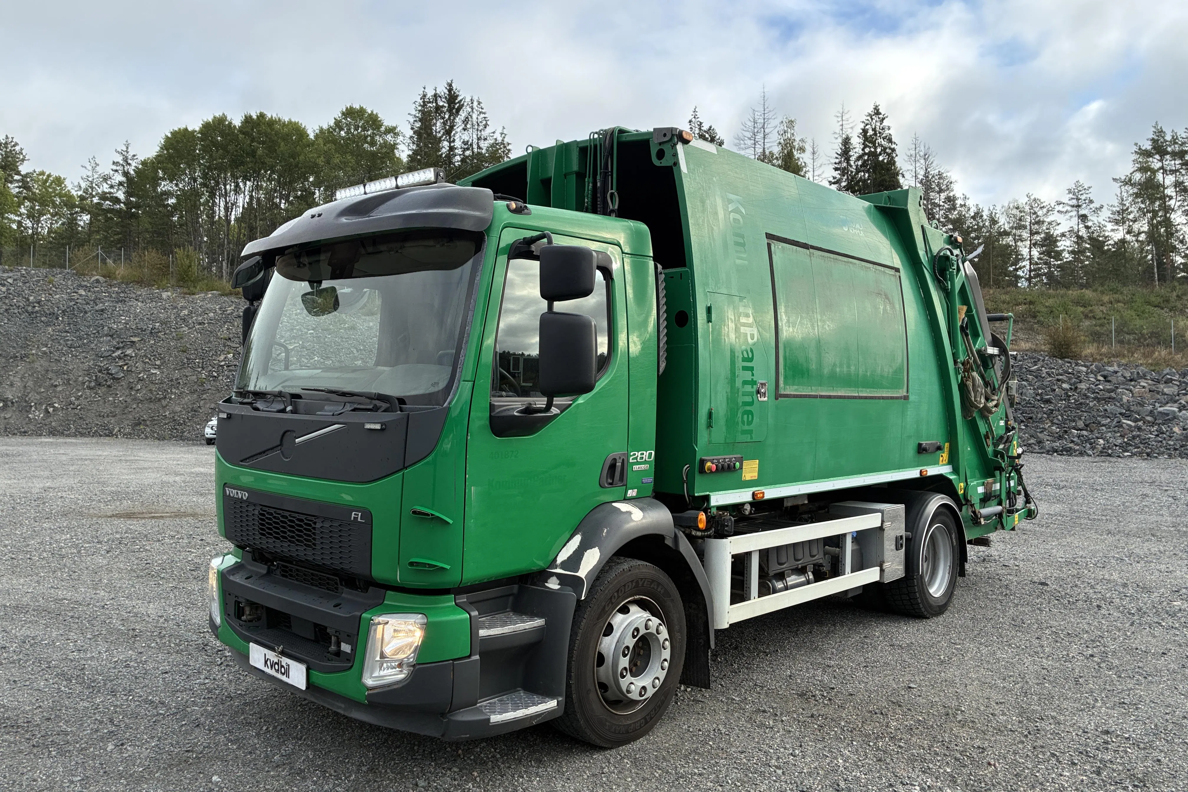 Presentationsfoto 1 av 116: Volvo FL280 - NMT Baklastare - 116 840 km - Automat - grön - 2019