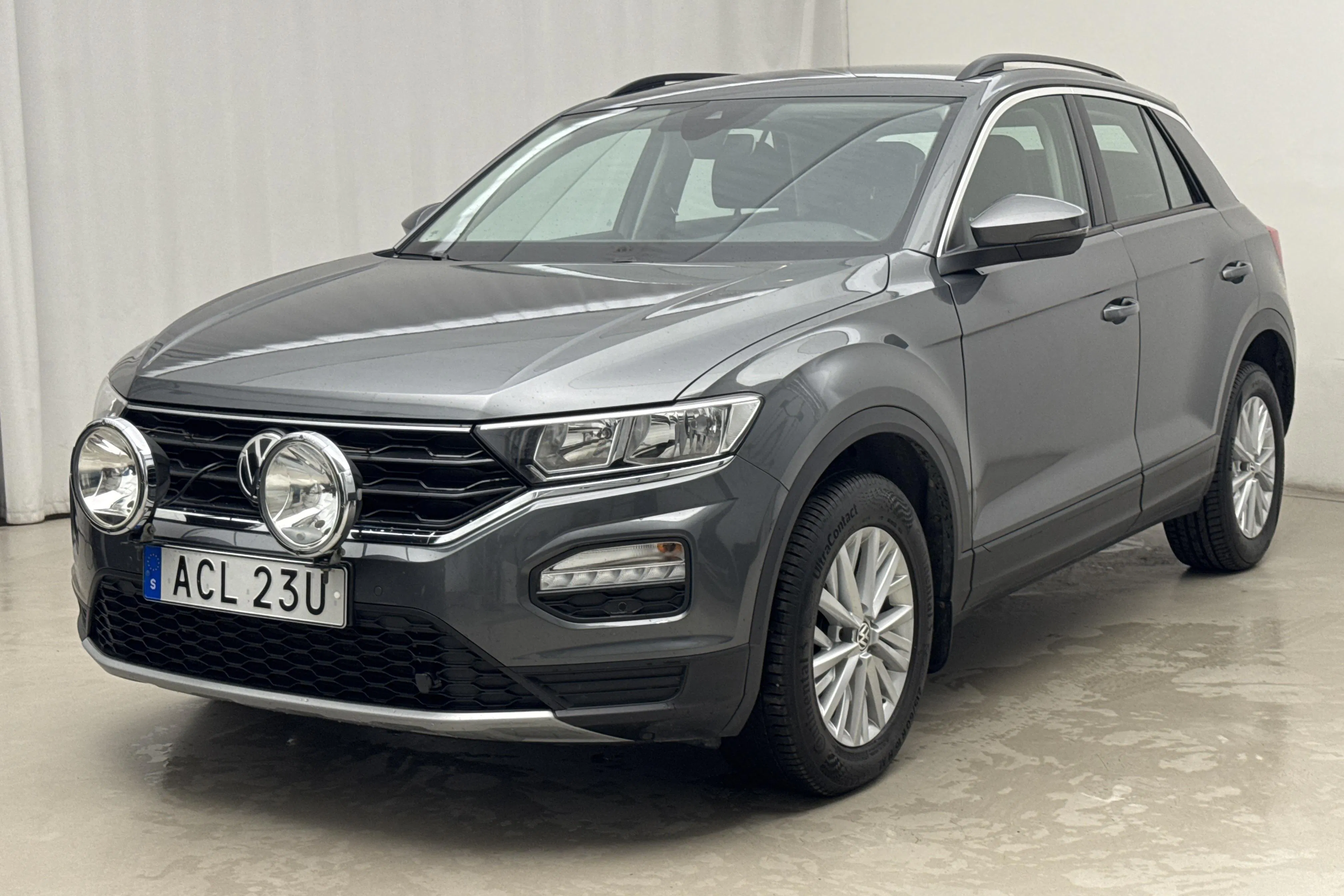 Presentation photo 1 of 18: VW T-Roc 2.0 TDI 4MOTION (150hk) - 110 830 km - Automatic - dark grey - 2019