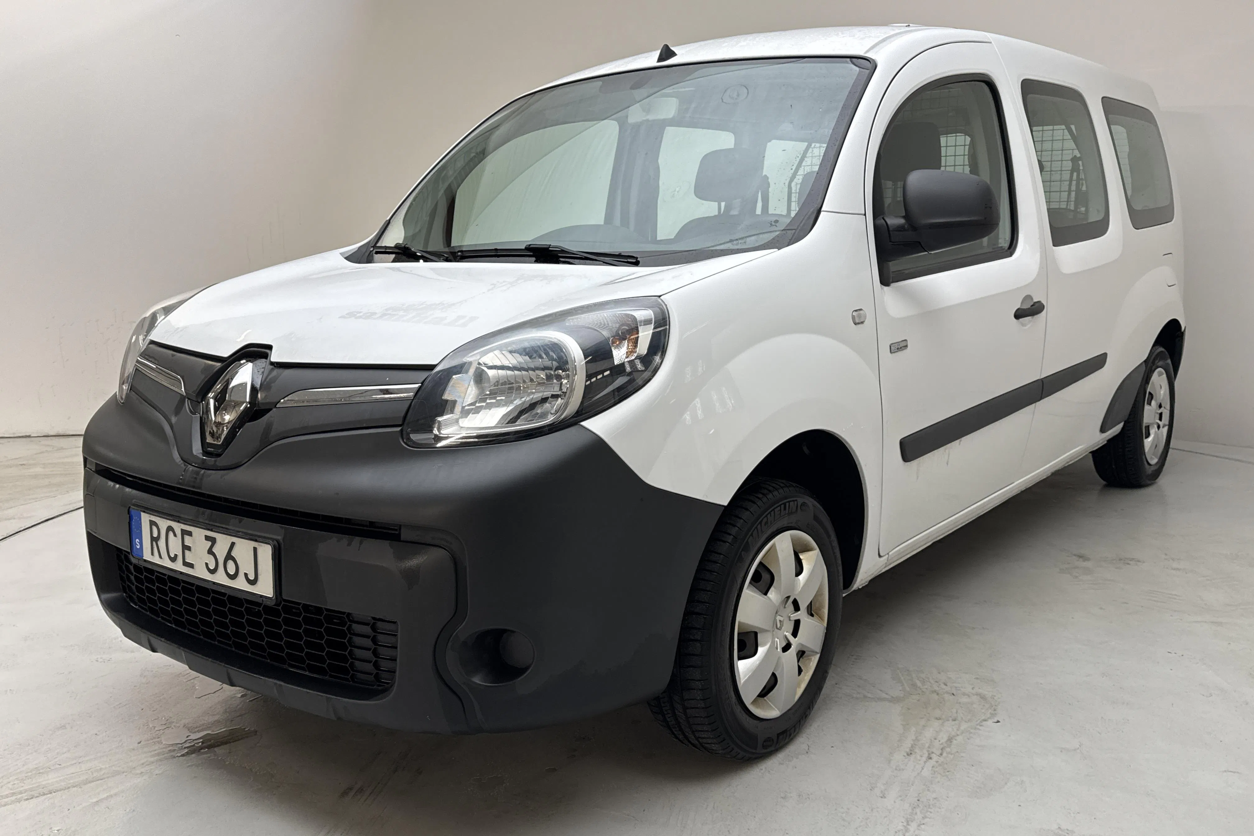 Presentationsfoto 1 av 14: Renault Kangoo Z.E Power Plus 33kWh Maxi (60hk) - 7 901 mil - Automat - vit - 2020