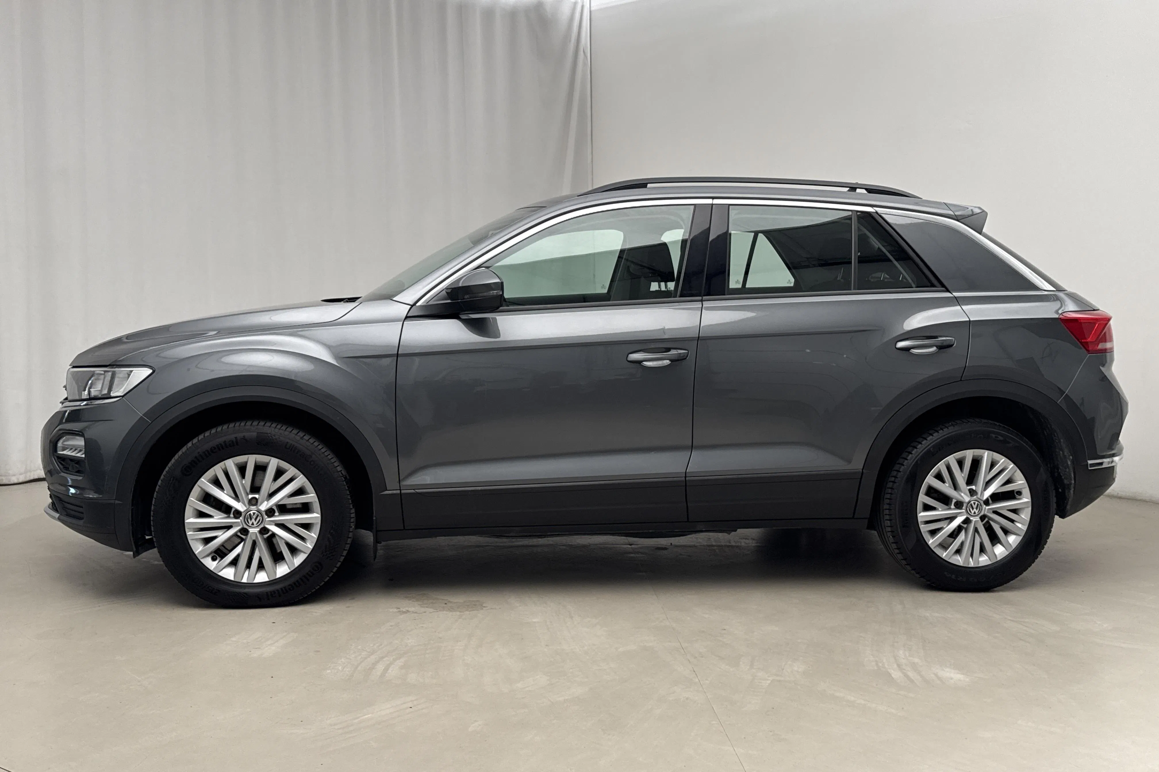 Presentation photo 2 of 17: VW T-Roc 2.0 TDI 4MOTION (150hk) - 187 200 km - Automatic - dark grey - 2020