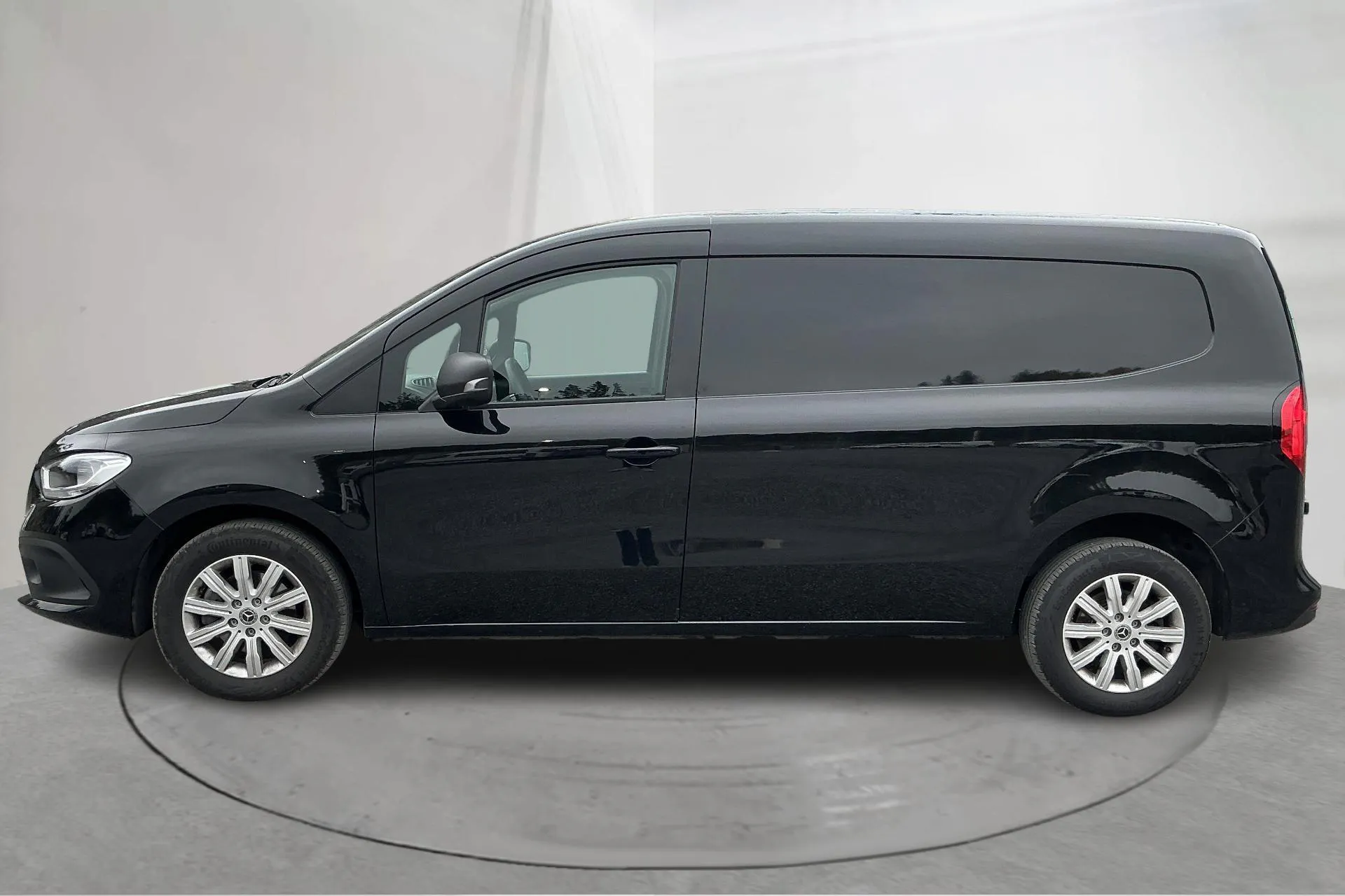 Presentation photo 2 of 17: Mercedes Citan 110 1.5 CDI (95hk) - 16 080 km - Automatic - black - 2024