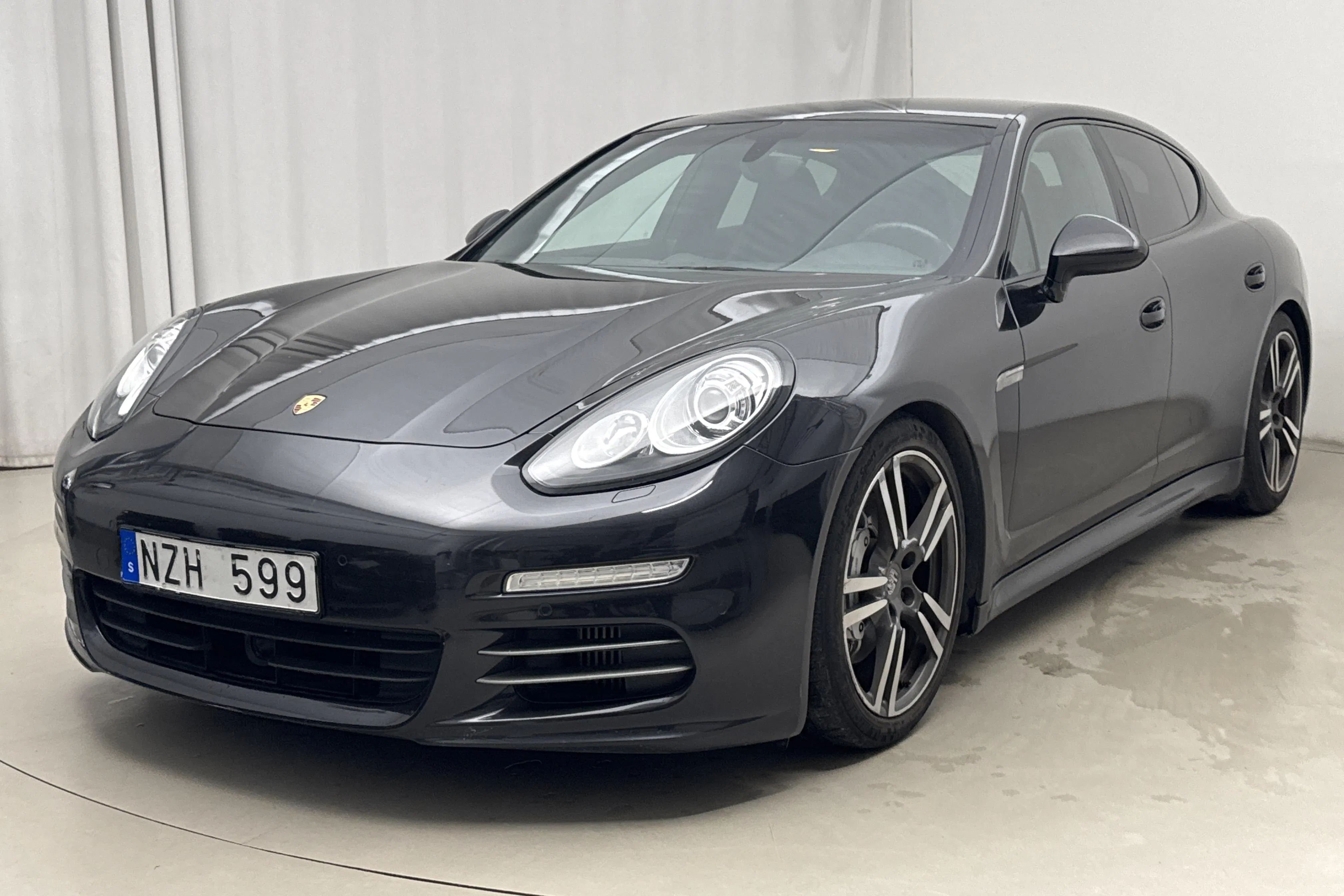 Porsche Panamera 4S (420hk) på auktion i Åkersberga hos Kvdbil
