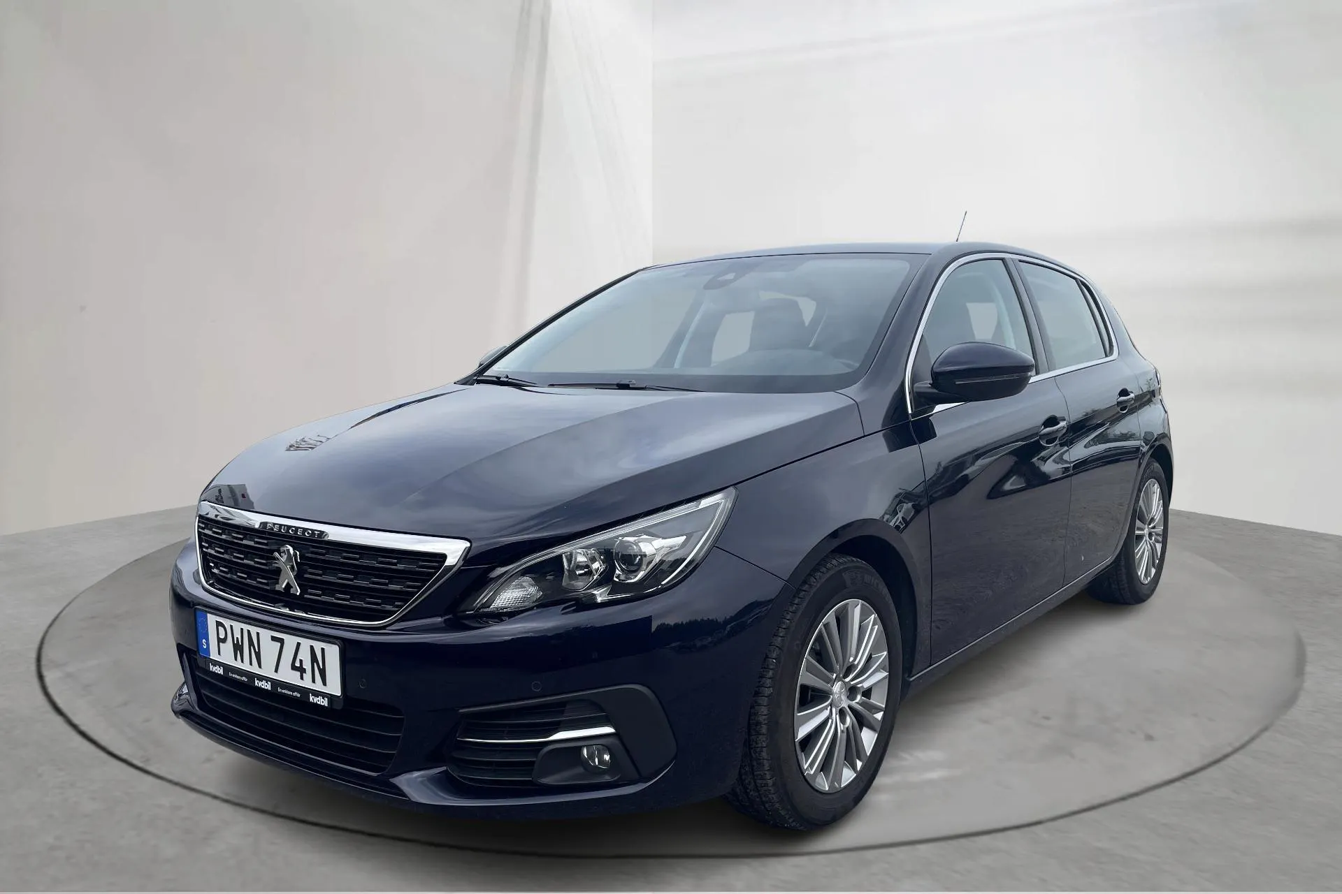Presentation photo 1 of 18: Peugeot 308 PureTech 5dr (130hk) - 42 120 km - Automatic - blue - 2020