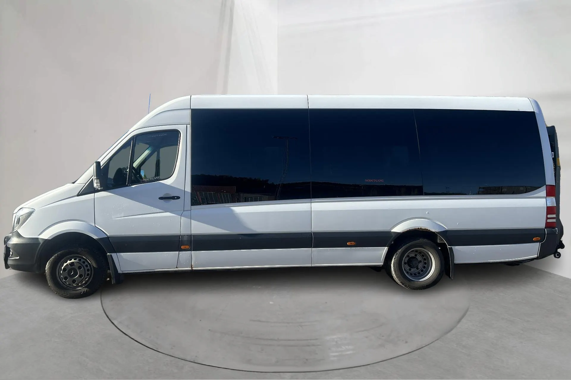 Presentationsfoto 2 av 37: Mercedes Sprinter 516 CDI (163hk) - 198 022 km - Automat - vit - 2018