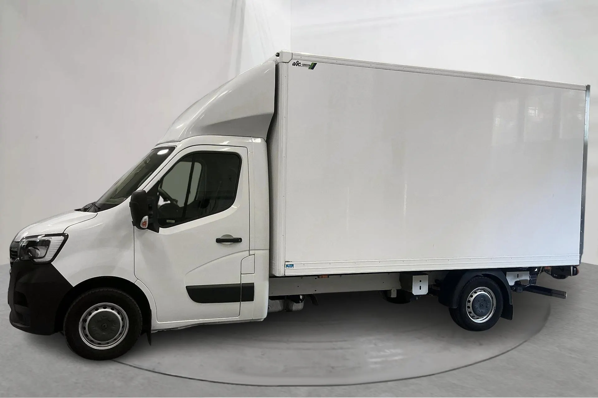 Presentation photo 2 of 13: Renault Master 2.3 dCi Volymskåp 2WD (145hk) - 41 980 km - Manual - white - 2023